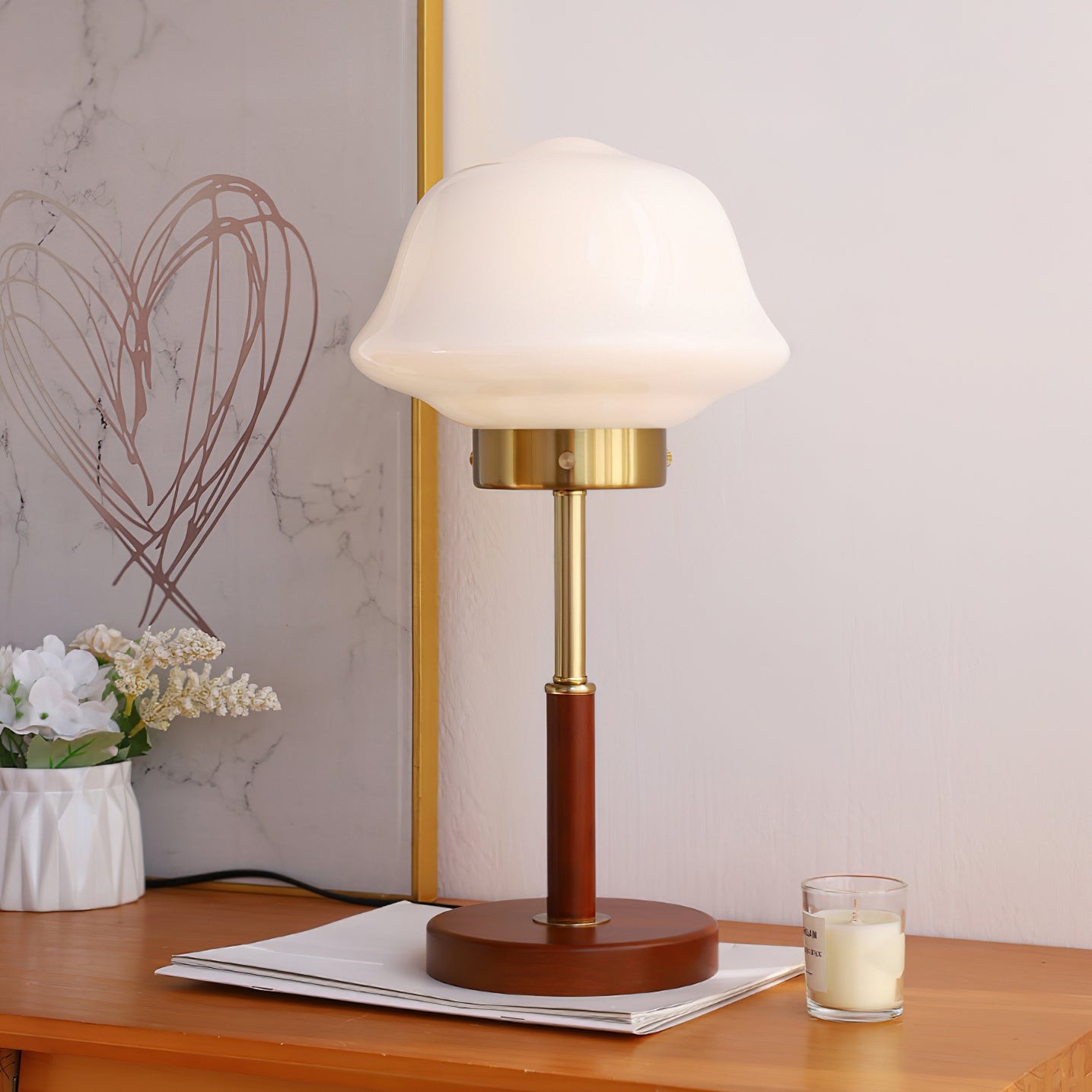 Mid Century Vintage Walnut Glass Table Lamp M292
