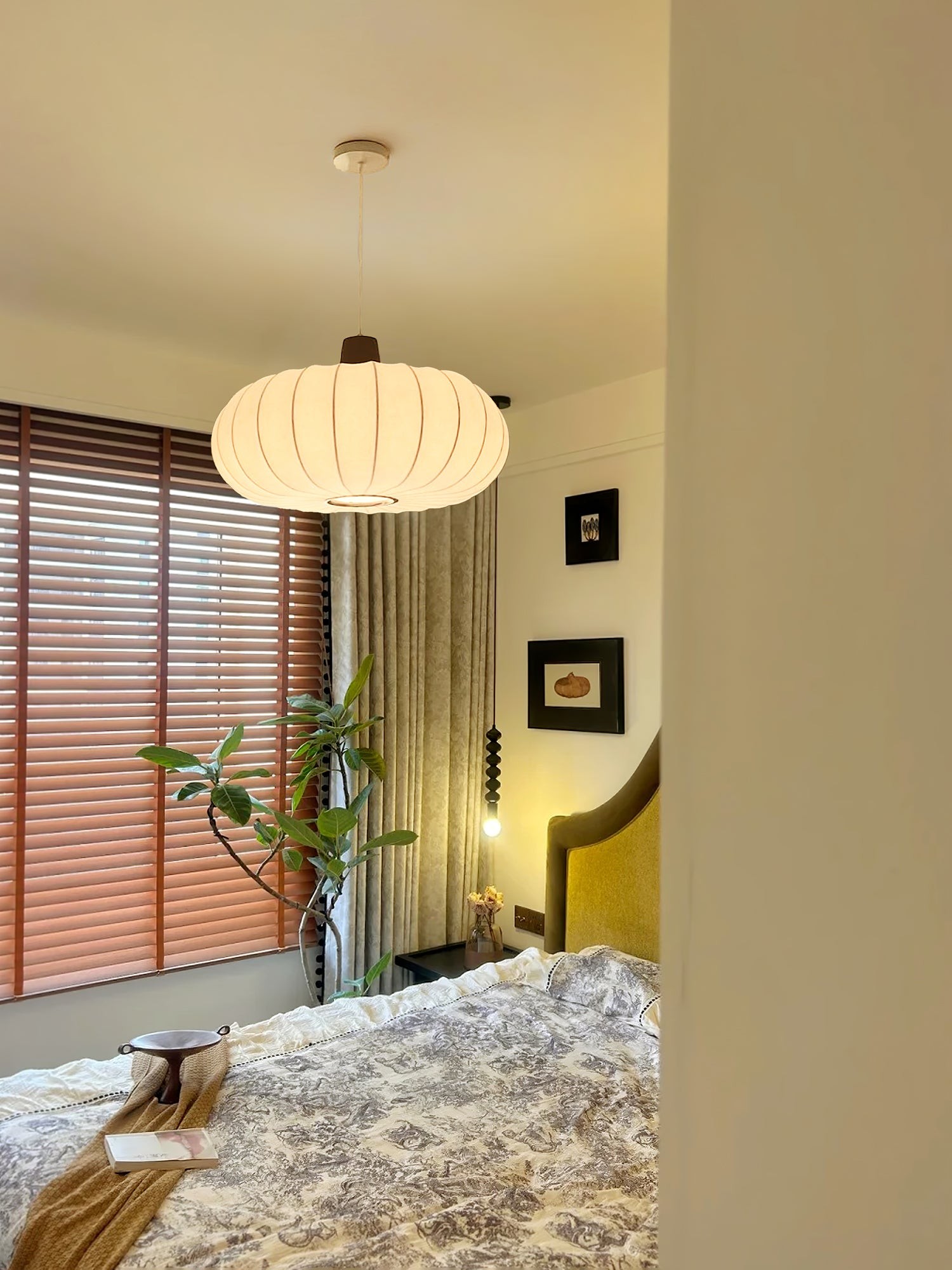 Classic Silk Lantern Pendant Light M410