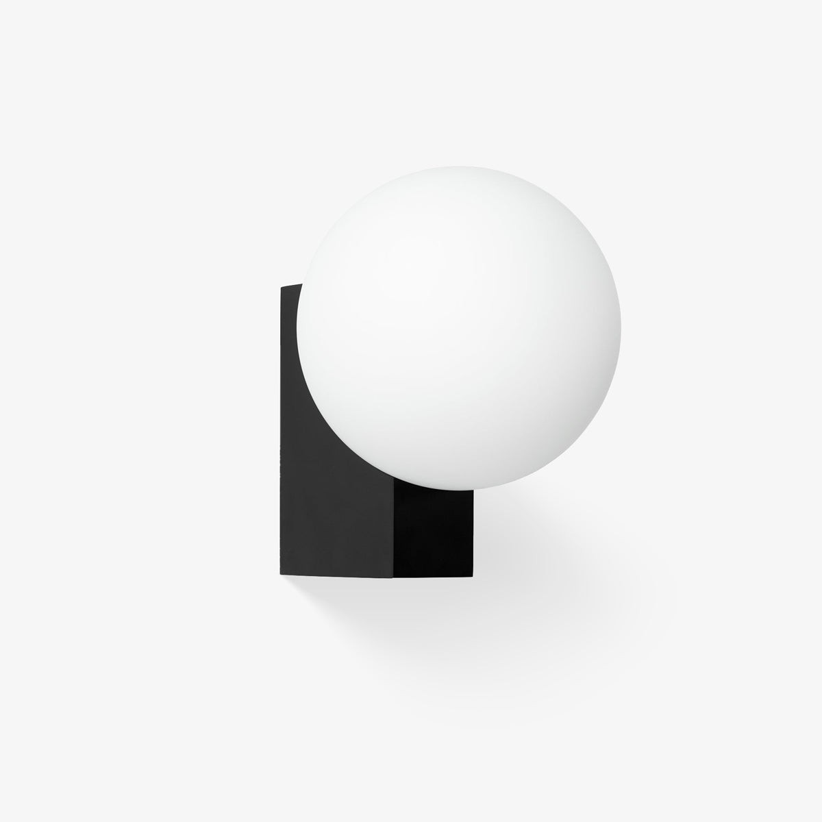 Minimalist Spherical Wall Lamp M444