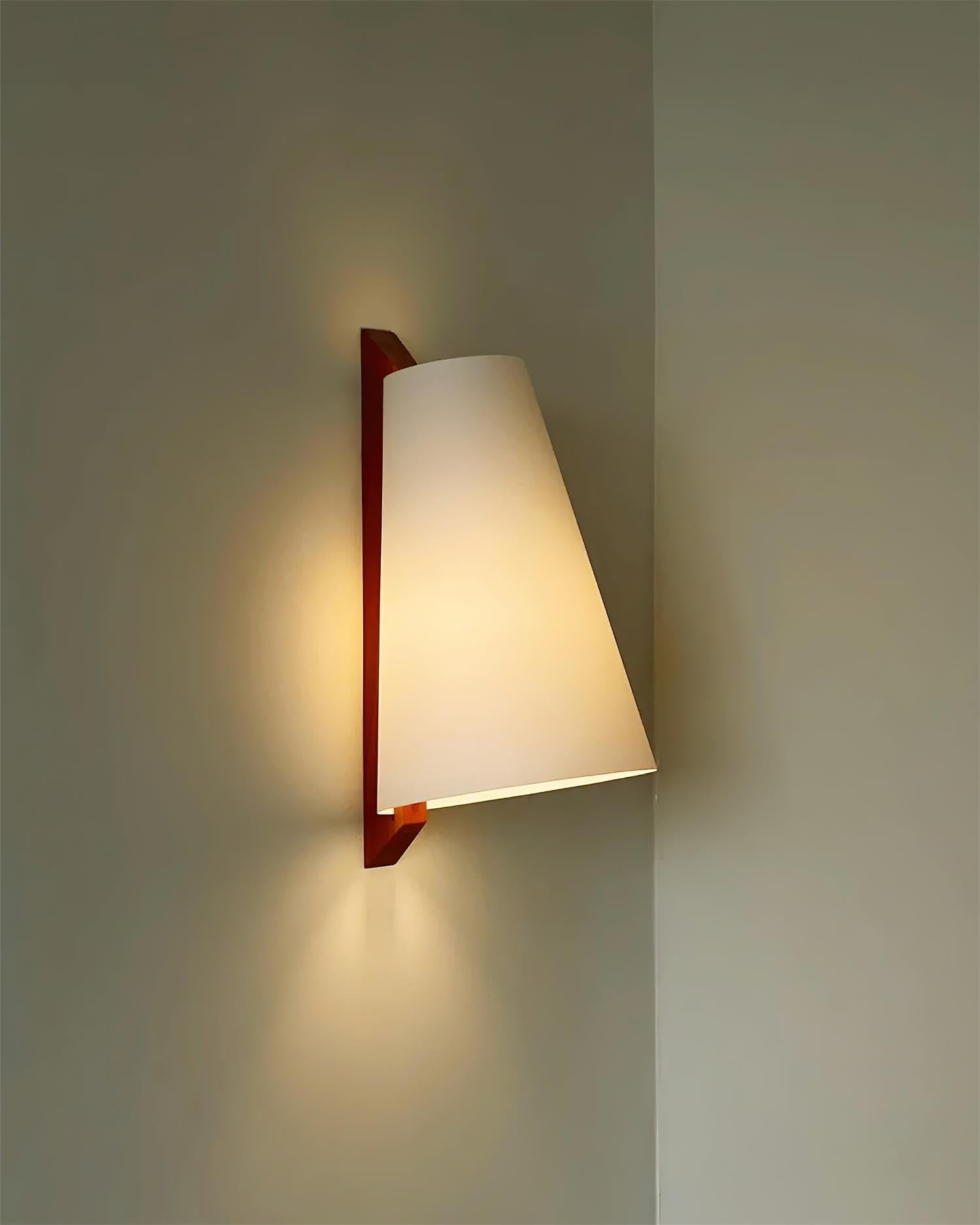 Trianora Wall Lamp T1383