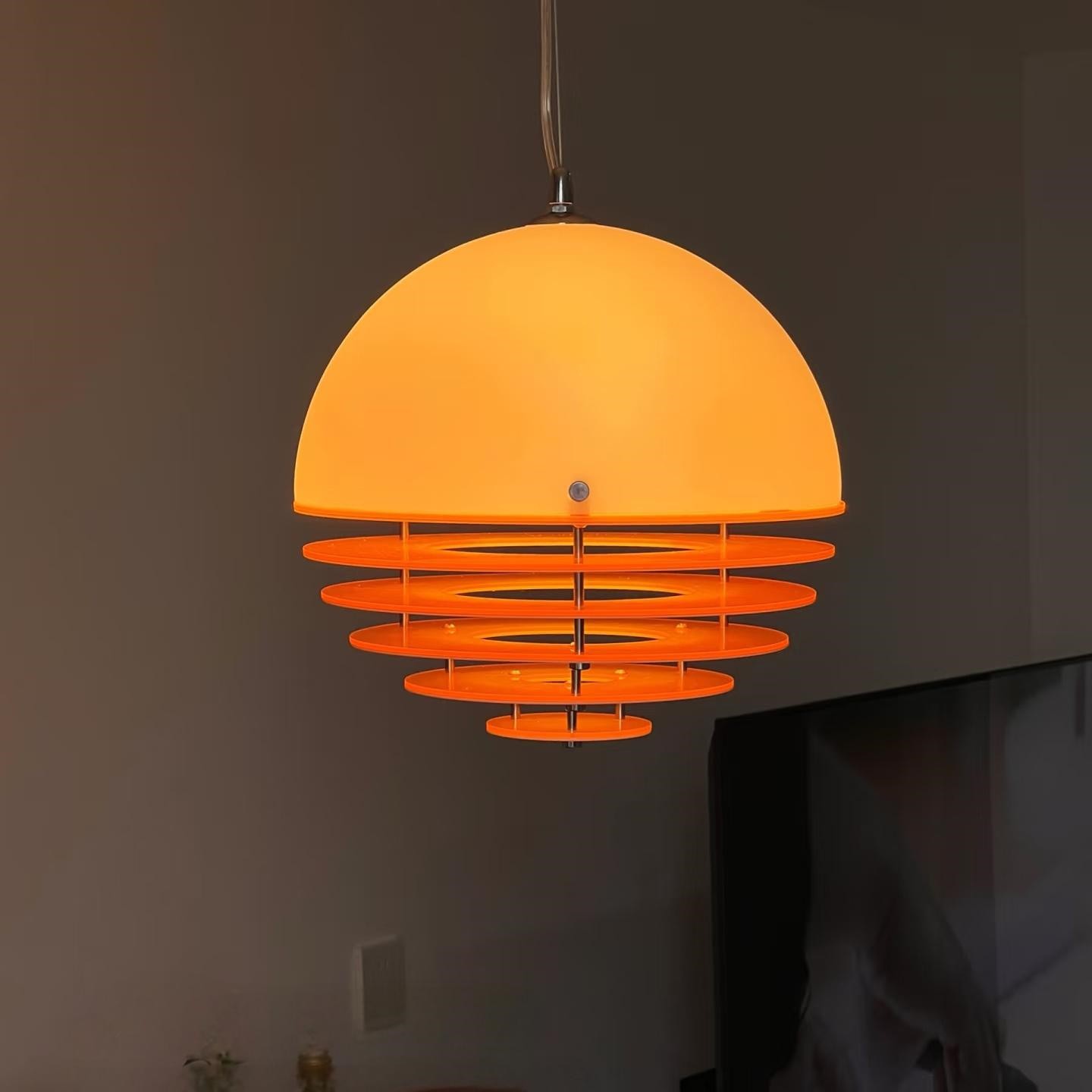 Bauhaus Sunset Pendant Lamp - Warm Ambient Lighting for Living Room S213