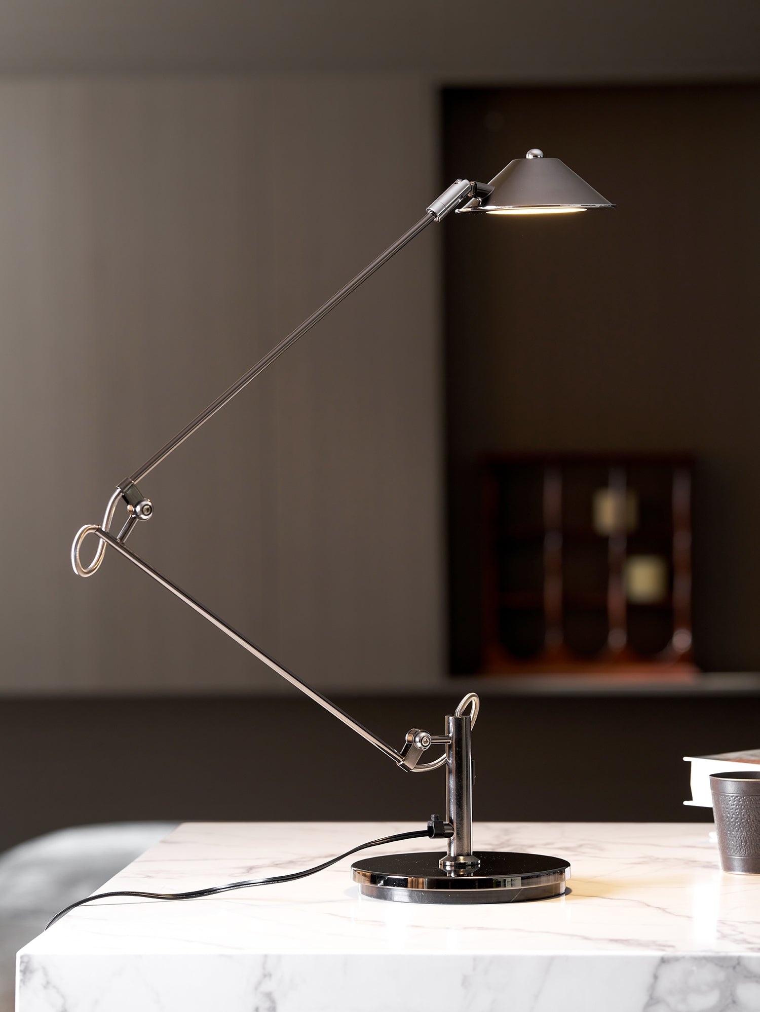 Adjustable Black Office Task Lamp T1596