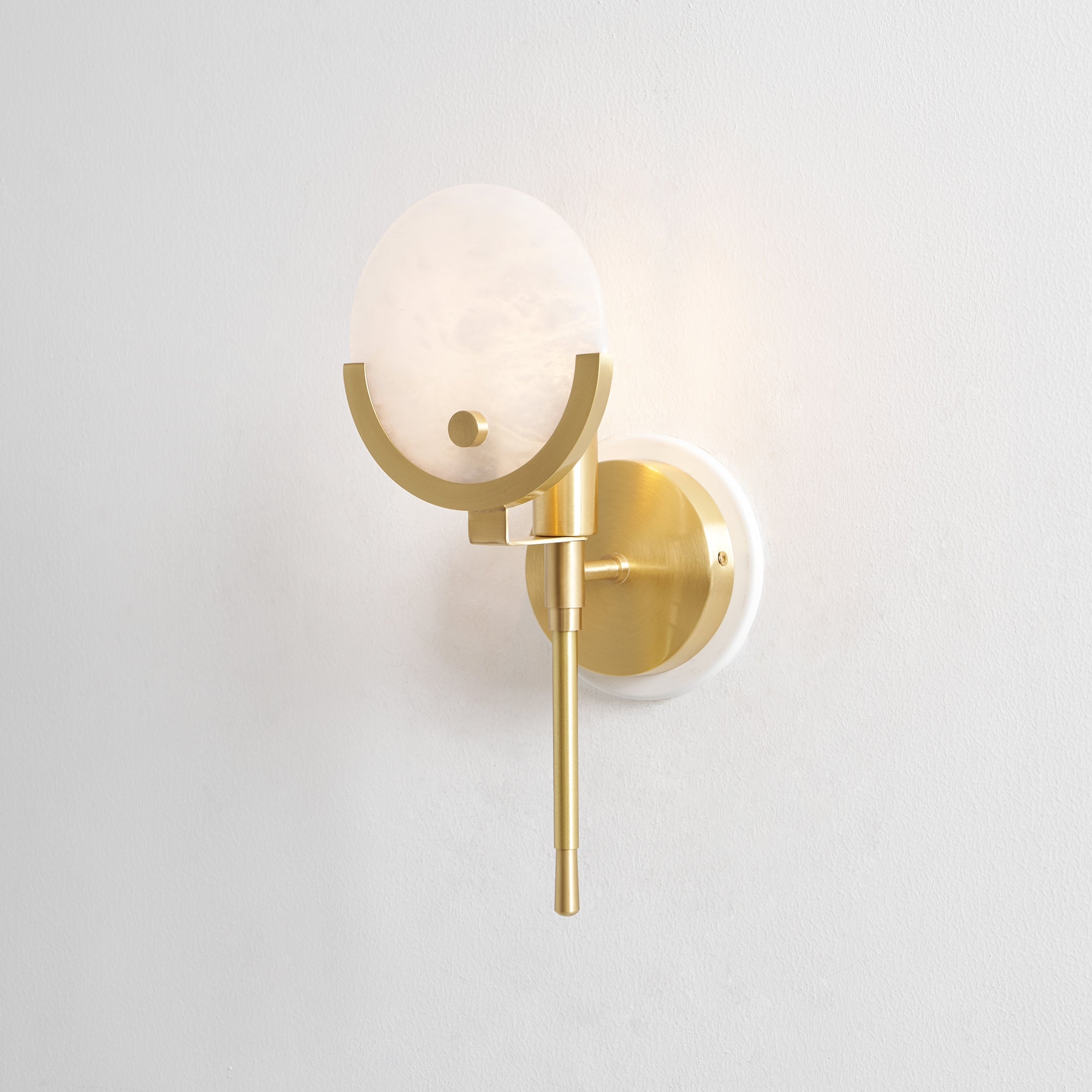 Ava Brass Alabaster Wall Lamp T1612