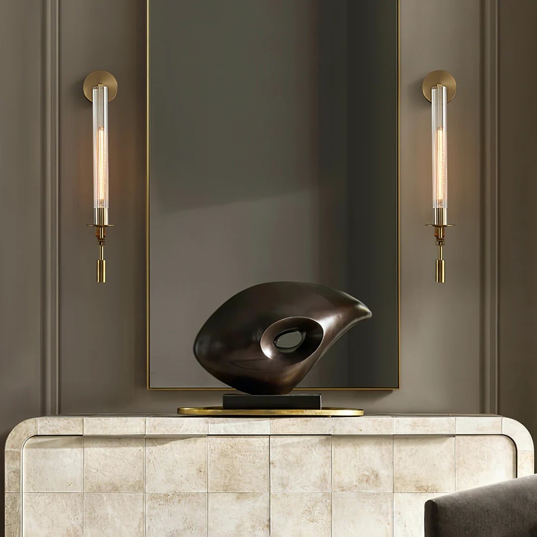 Ribbed Glass Wall Lamp with Slim Metal Base – Classic Meets Modern S229