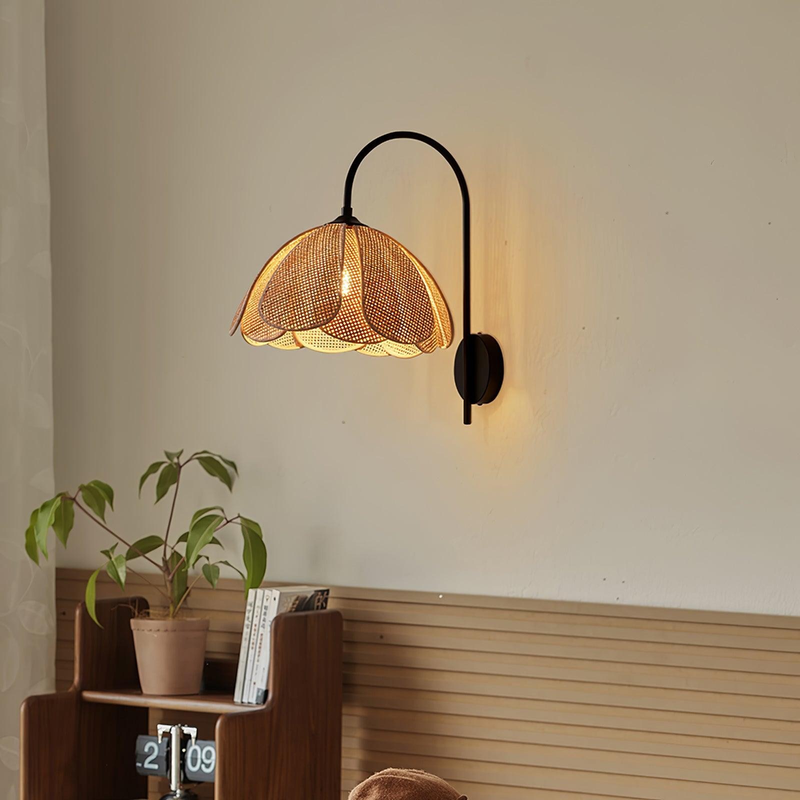 Rattan Petal Wall Lamp M512