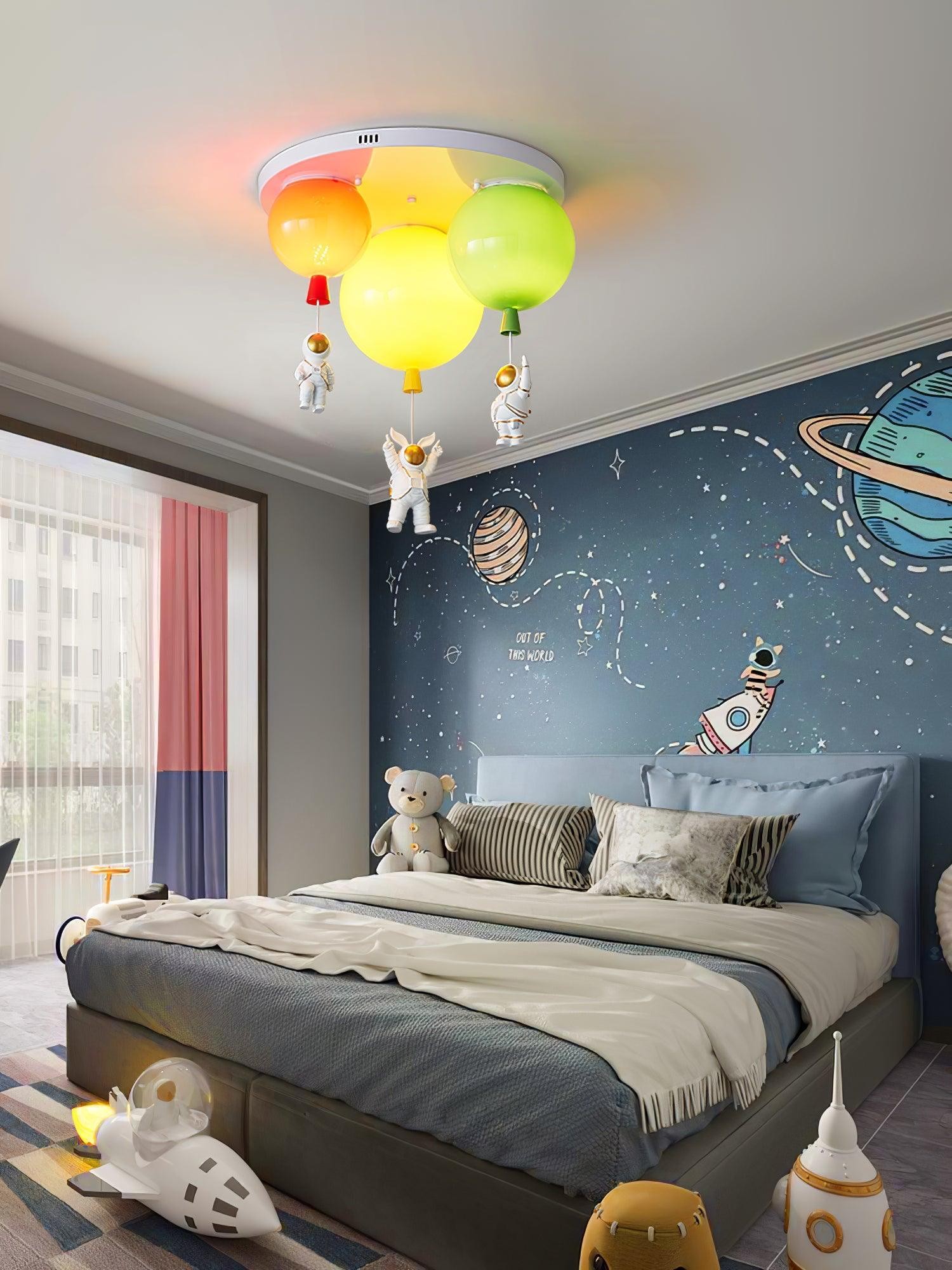 Astronaut Glossy Balloon Ceiling Lamp M390