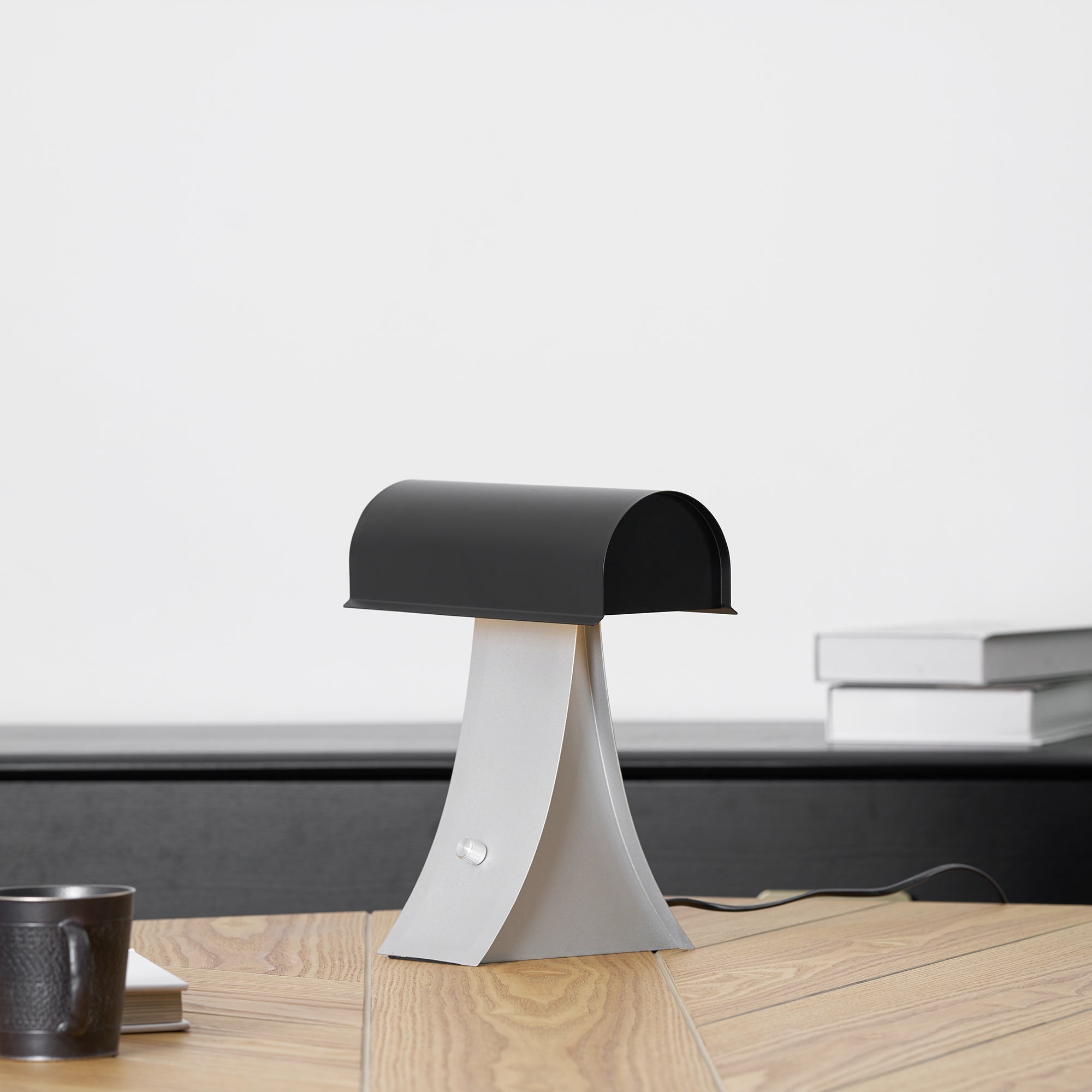 Archive Table Lamp T1922