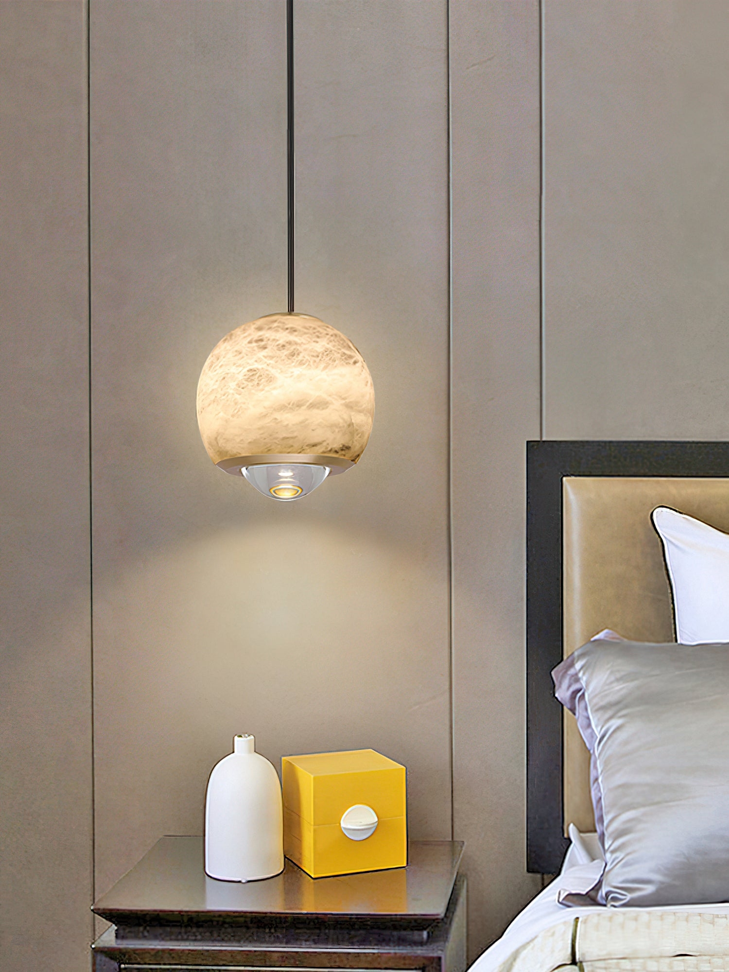 Ferox Alabaster Pendant Light T1646