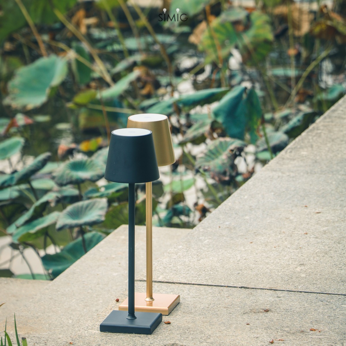 Cordless Rechargeable LED Table Lamp S18