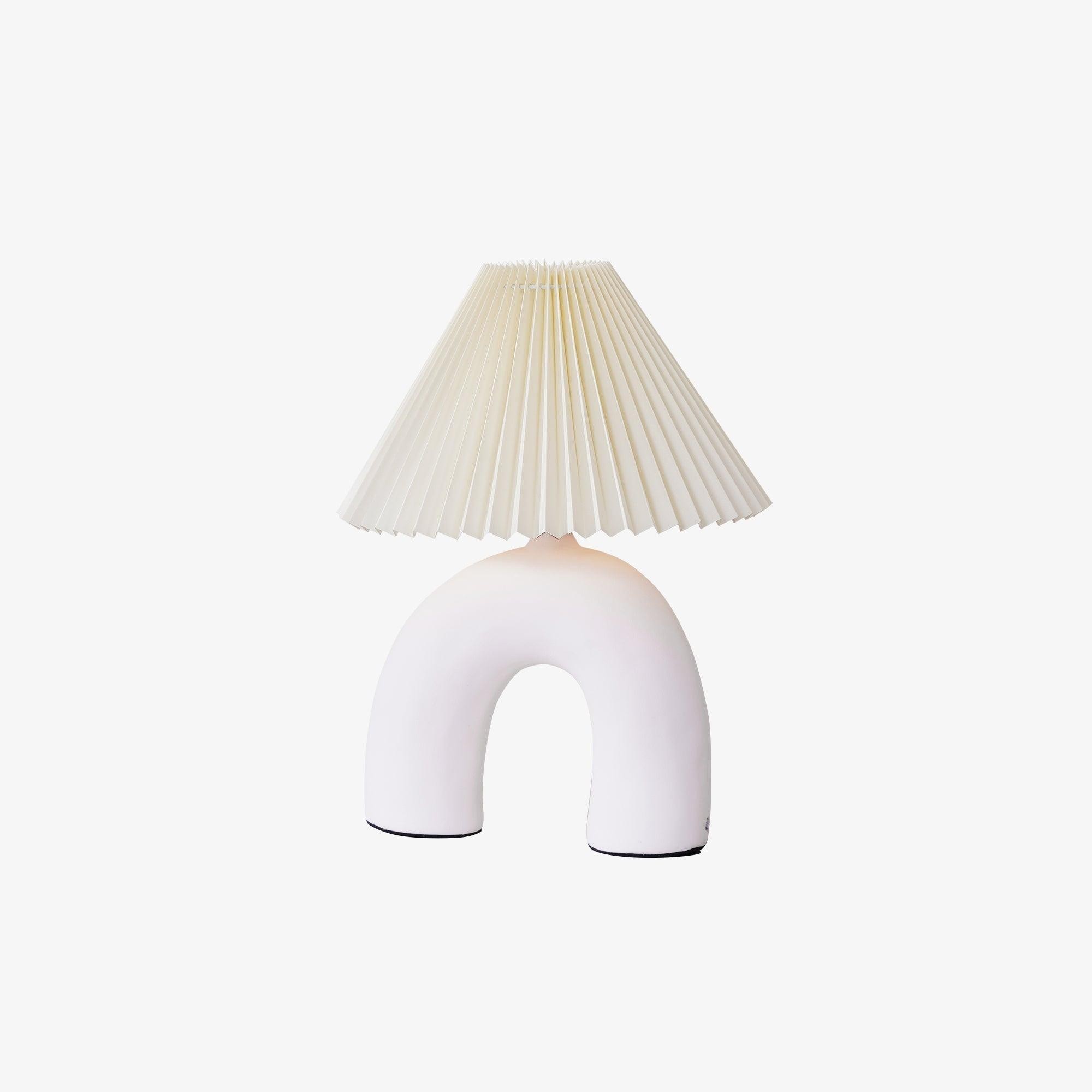 Arched Pleated Table Lamp M391