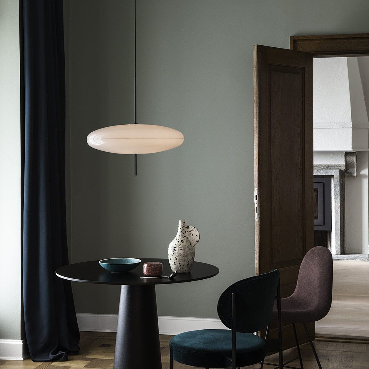 Modern Oval Pendant Light – Metal and Acrylic Pendant Lamp for Living Room