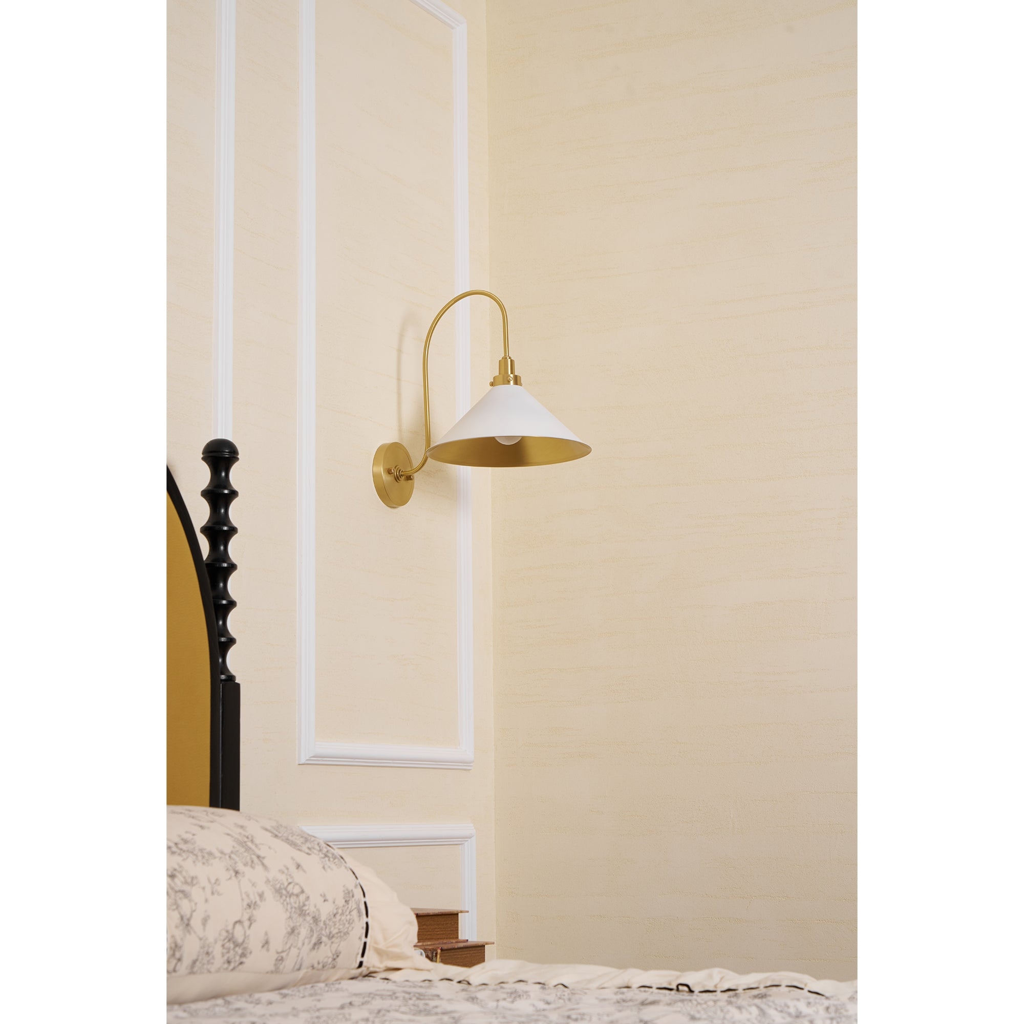 Clivedon Wall Lamp T1816
