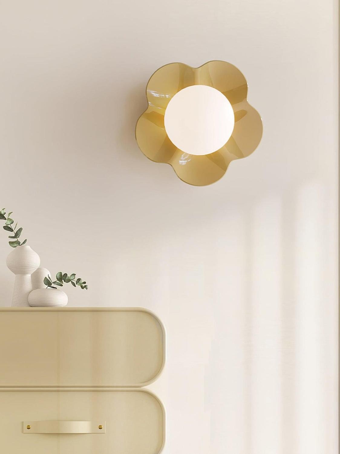 Floral Petal Wall Lamp - Nordic Sculptural Wall Light Living Room T129