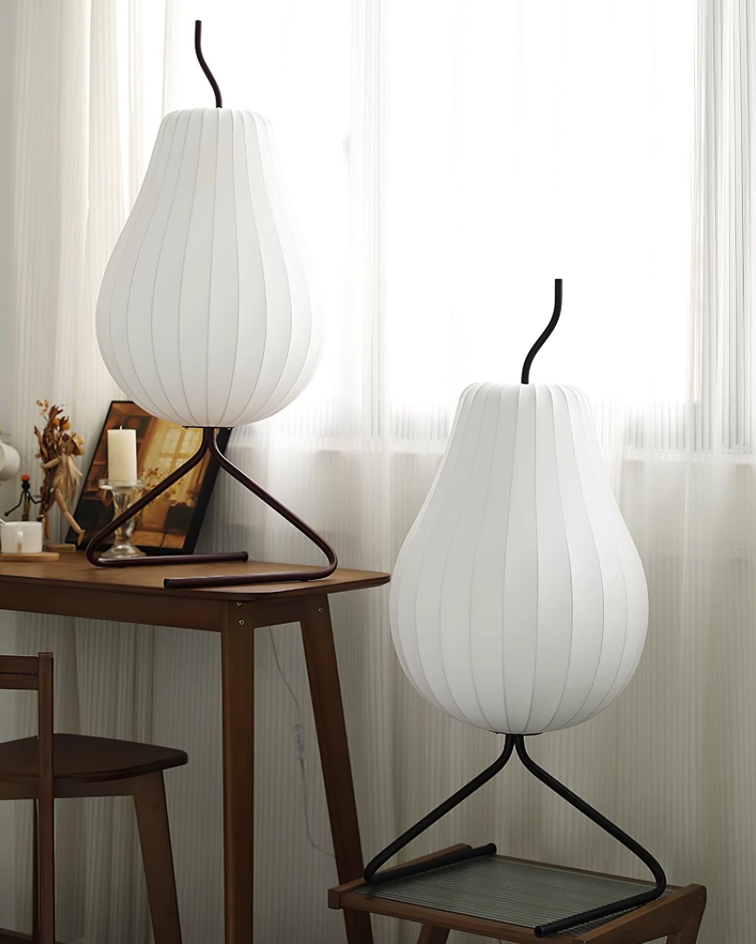 Pear-shaped Shite Floor Lamp Suitable For Living Room M519