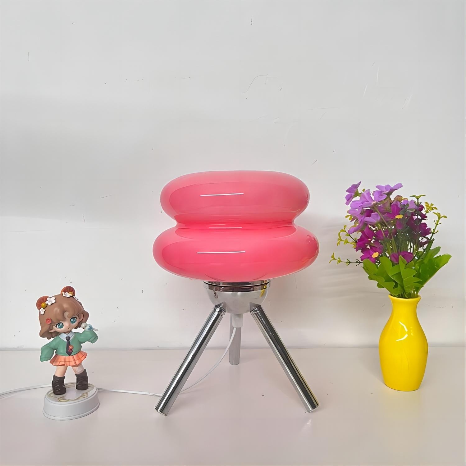 Lollipop Bauhaus Tripod Glass Table Lamp S26