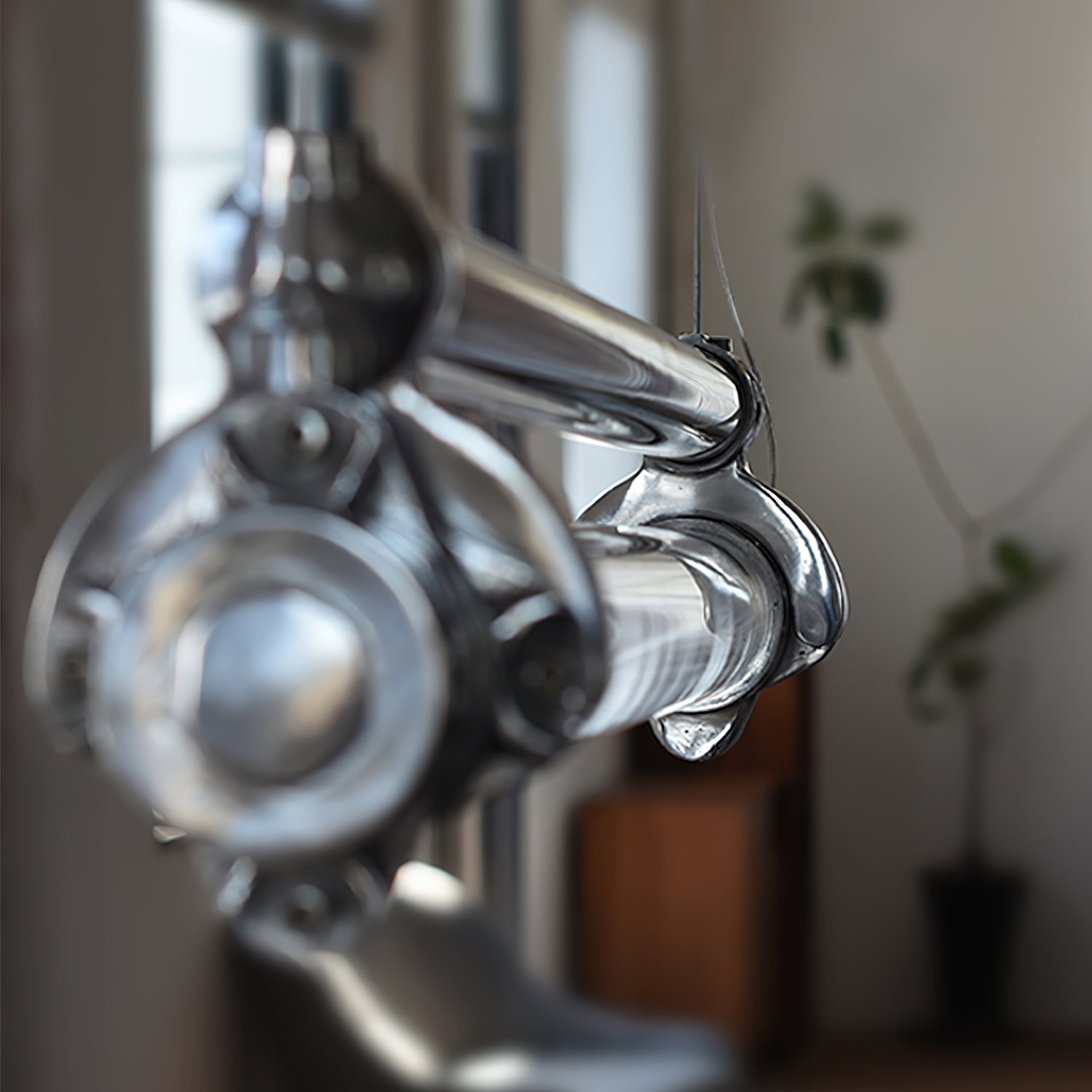 DDR Industrial Tube Pendant Light T1708
