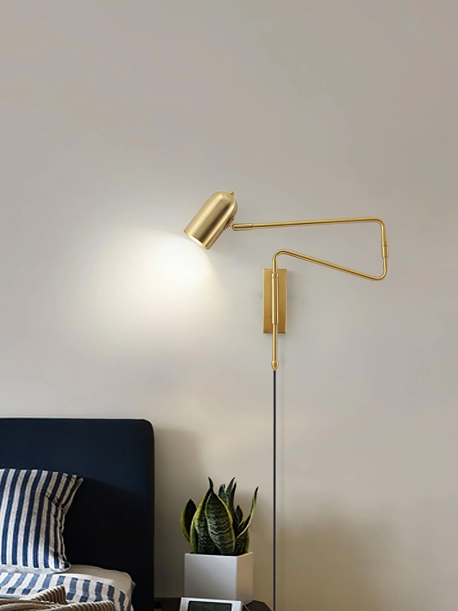 Adjustable Arm Plug In Wall Lamp T1595