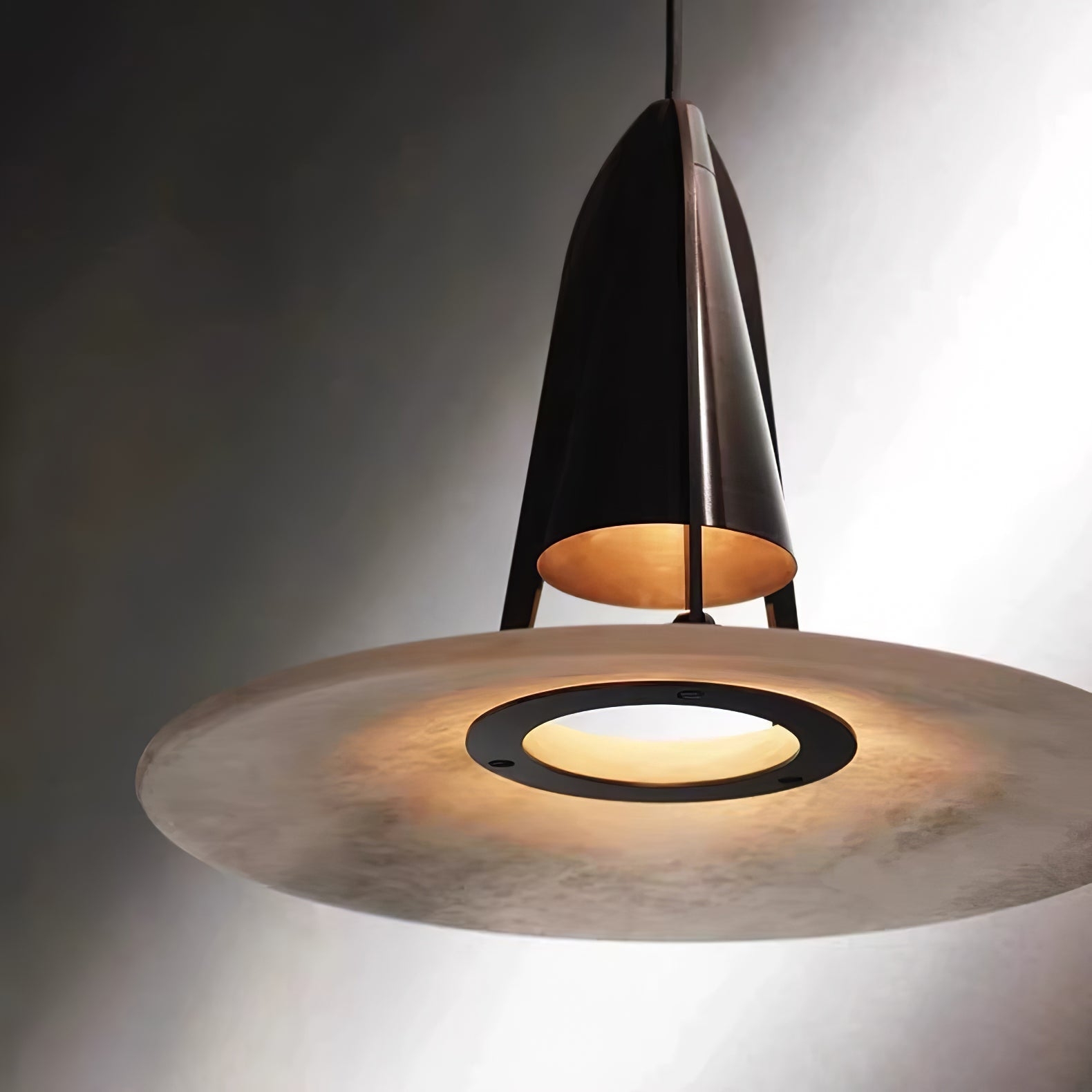 Aragon Alabaster Pendant Lamp T1615