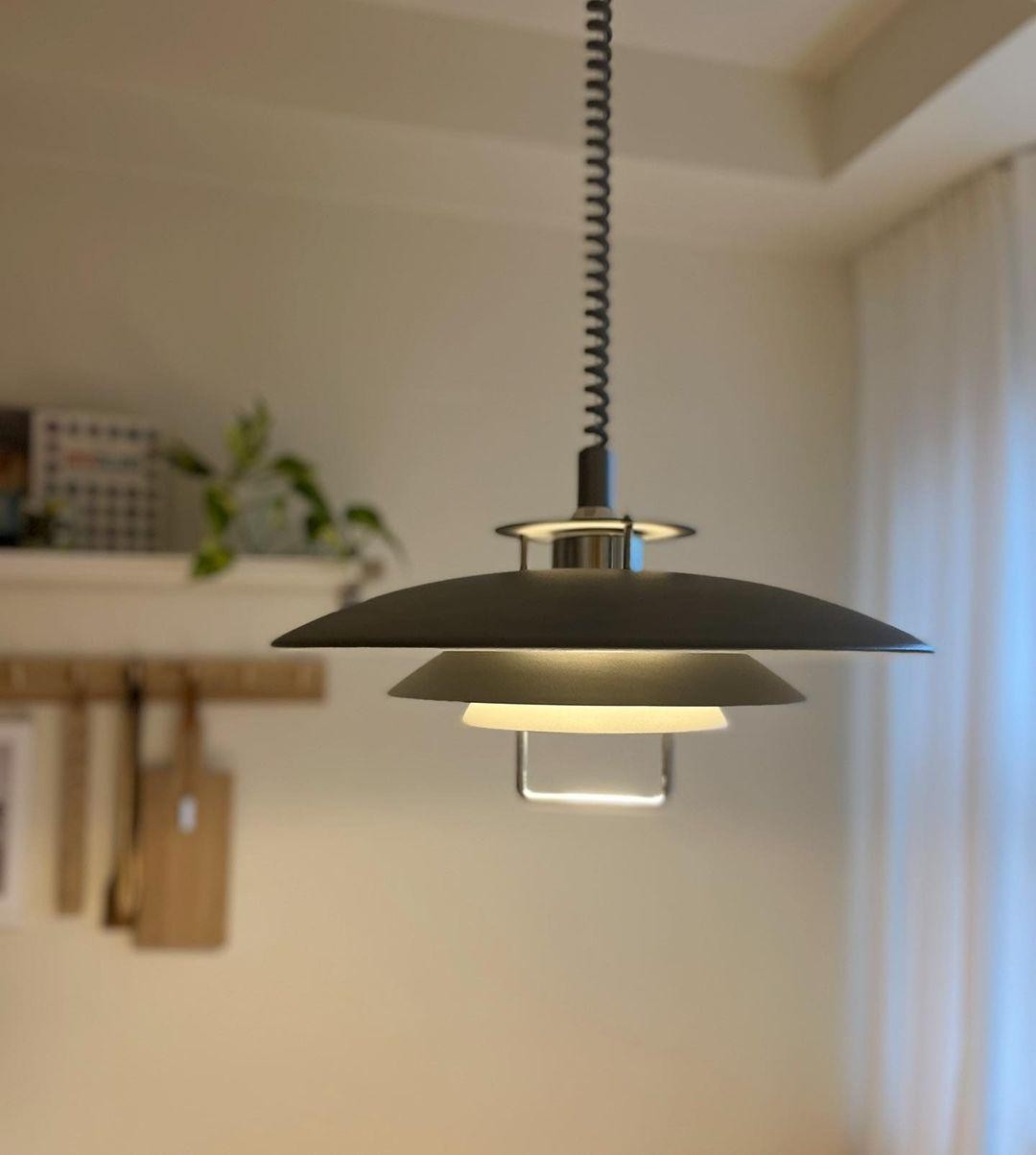 Danish Lifting UFO Pendant Lamp M426