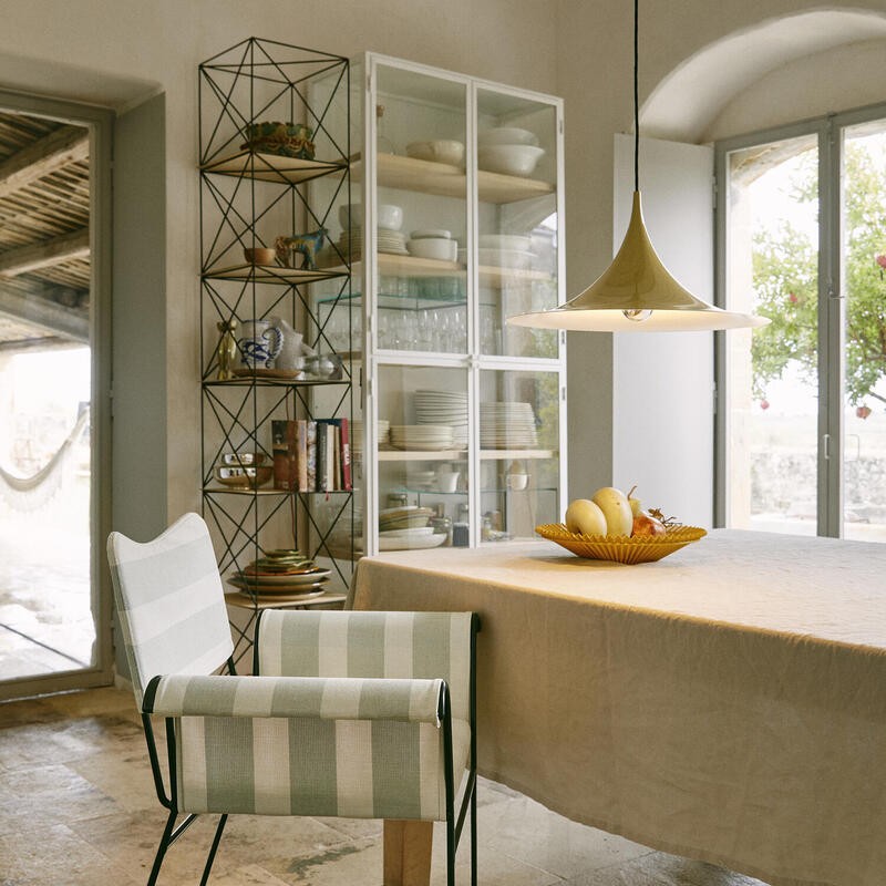 Modern Horn Pendant Light – Metal Design for Dining Room