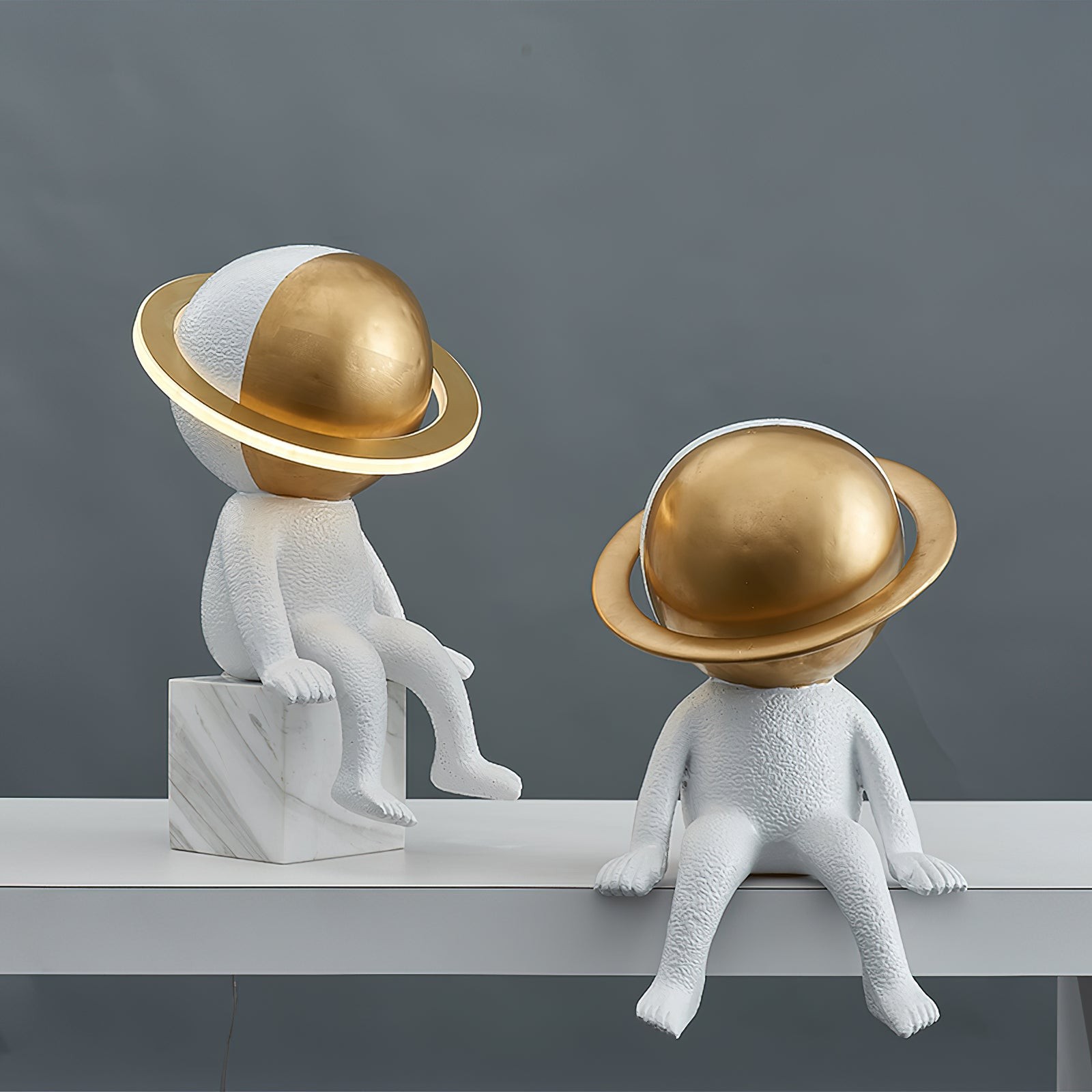 Modern Space Astronaut Resin Table Lamp M303