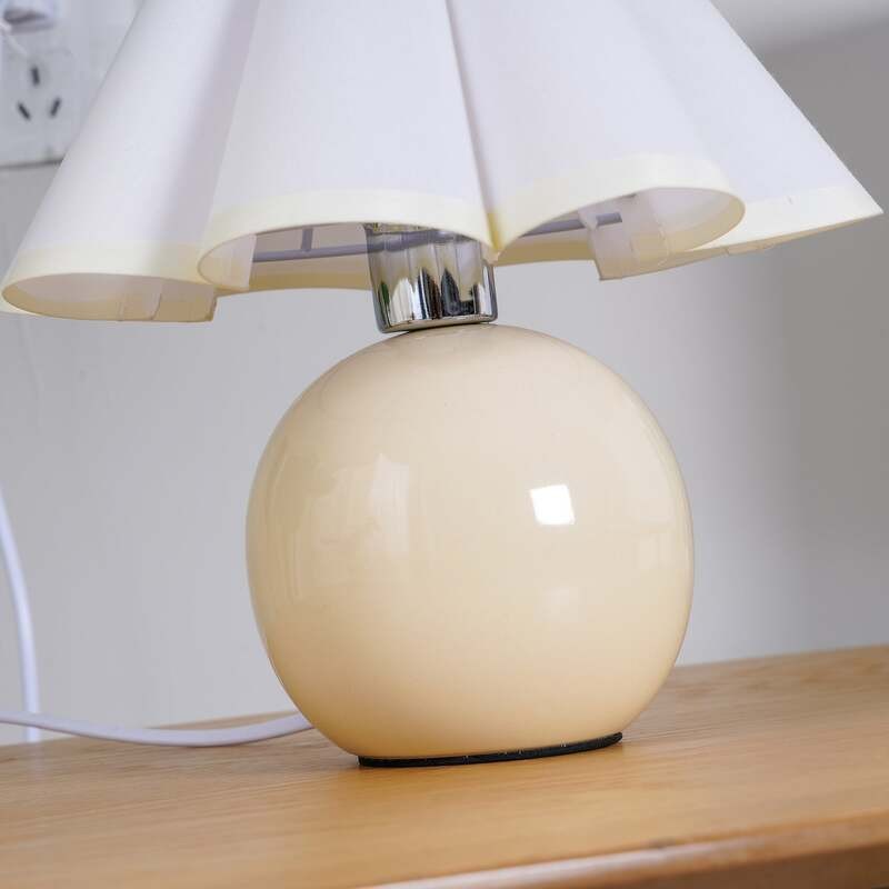 Scandinavian Vintage Table Lamp for Bedroom