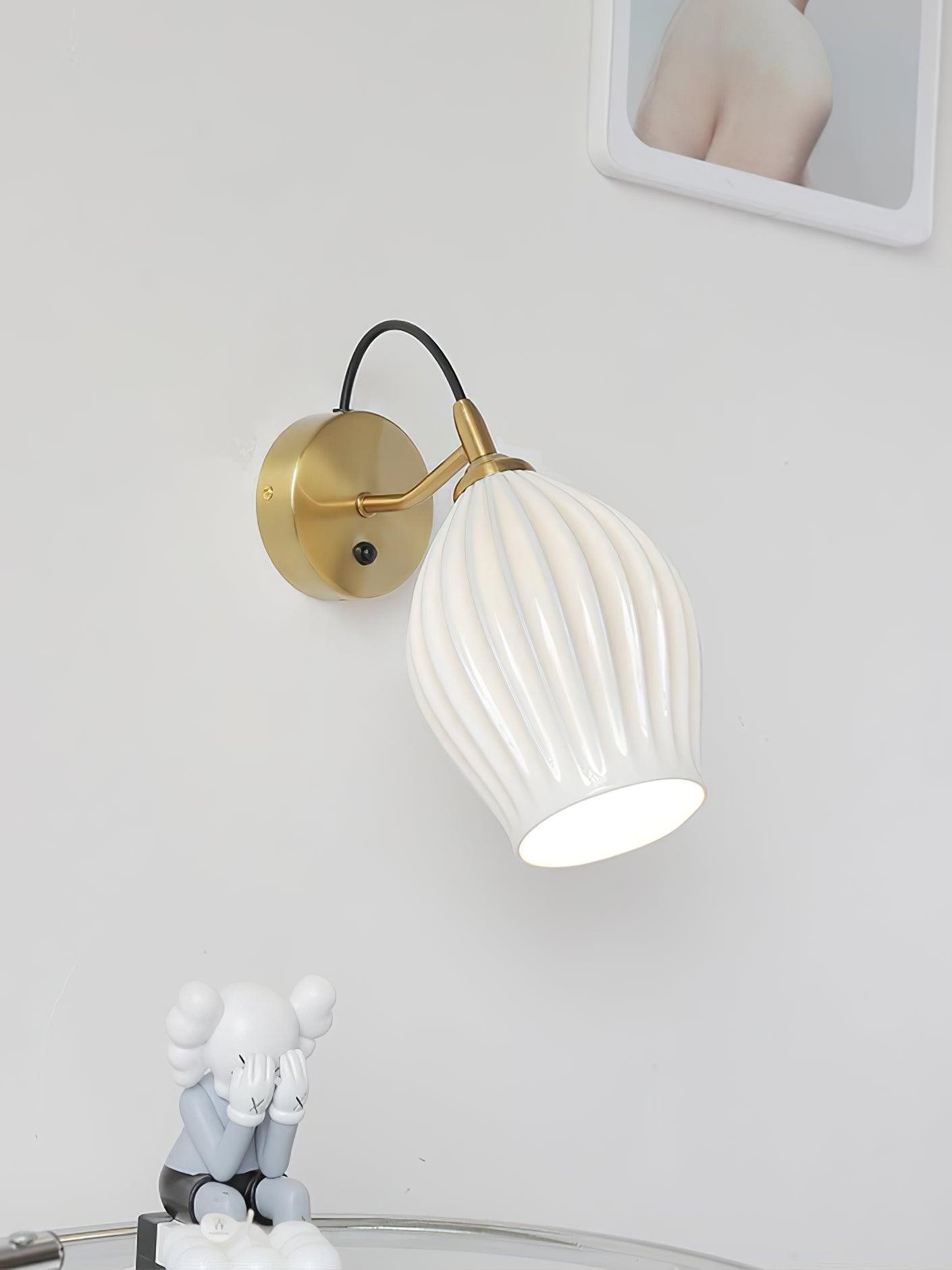 Cream Style Ceramic Ribbed Wall lamp M564
