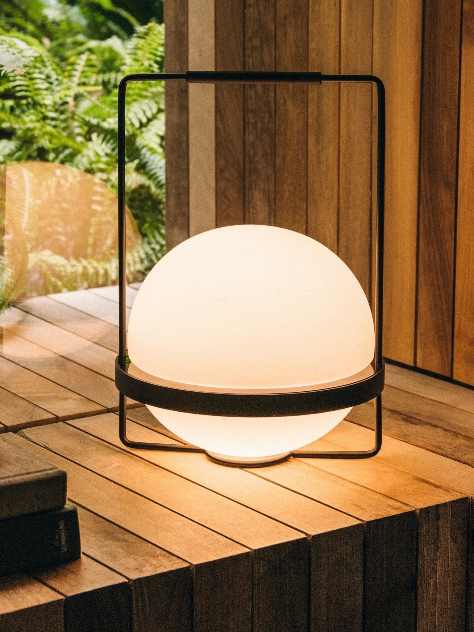 Gardens Table Lamp M338