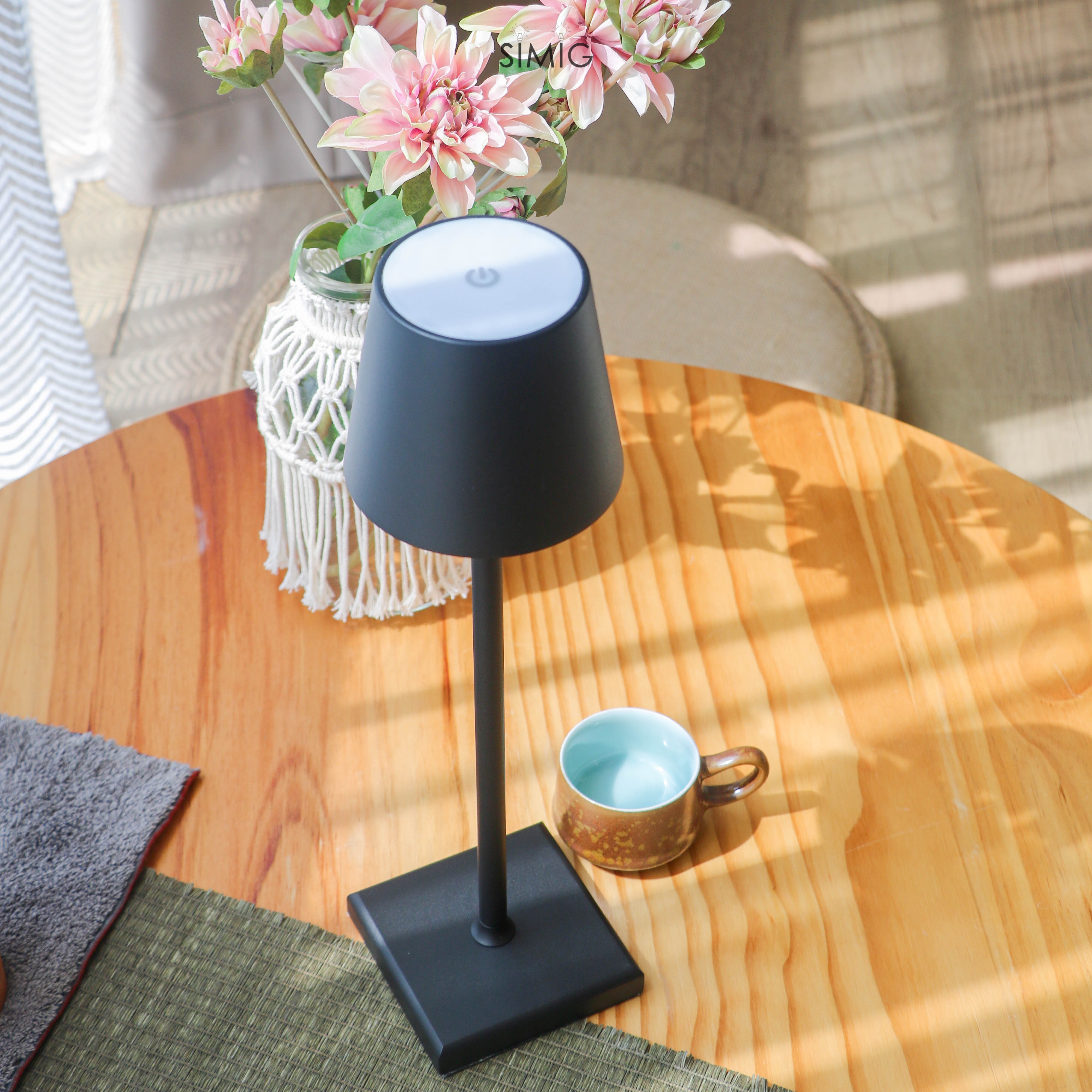Cordless Rechargeable LED Table Lamp S18