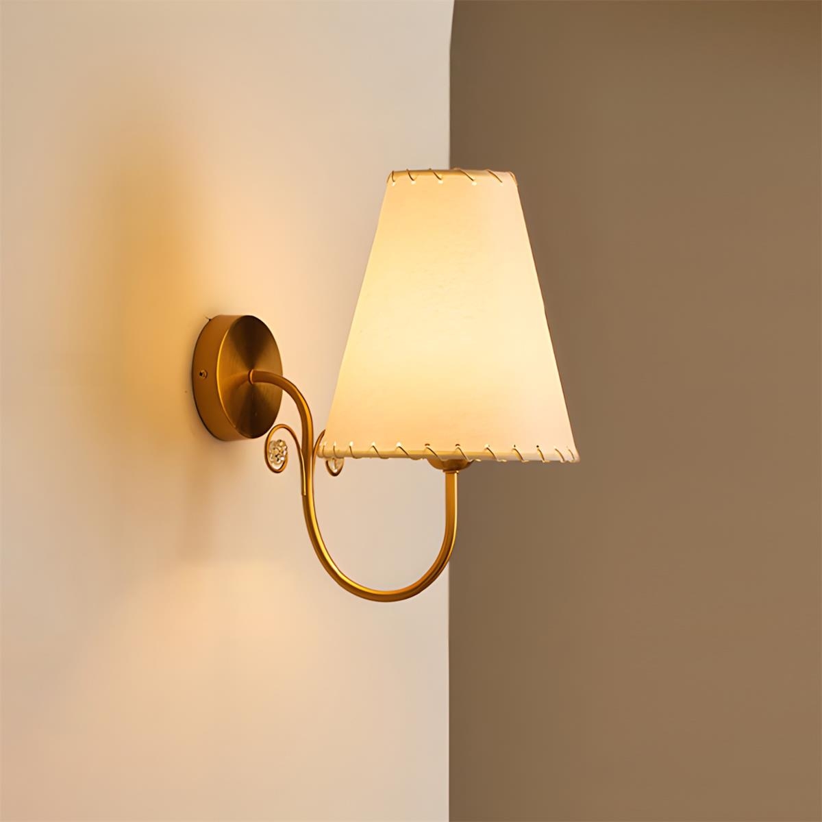 Gentle Bend Wall Lamp T1557