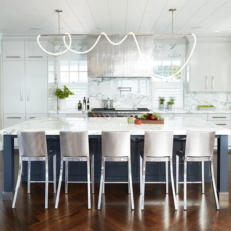Tracer Loop Pendant Lamp