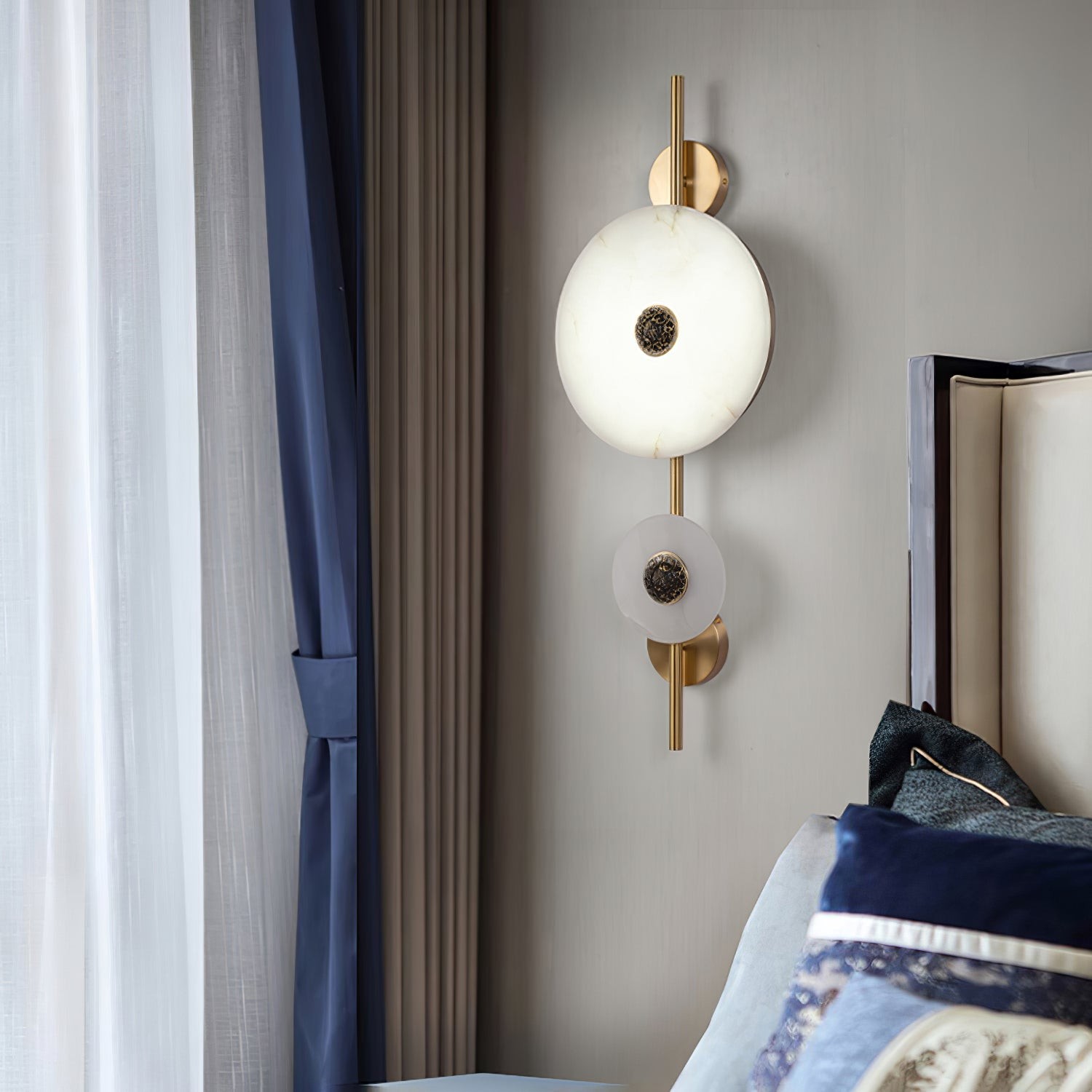 Light Luxury Disc-Shaped Wall Lamp M580