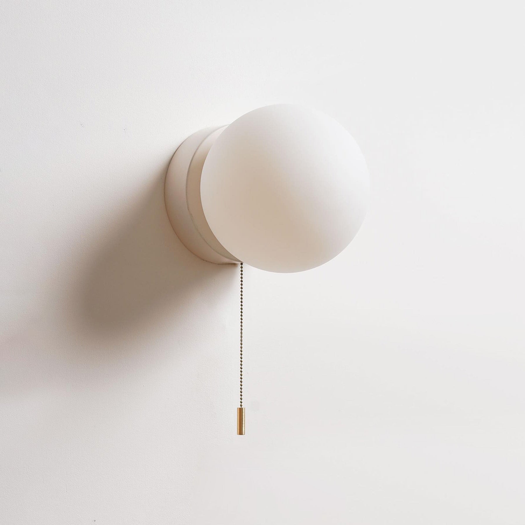Gram Wall Lamp T1918