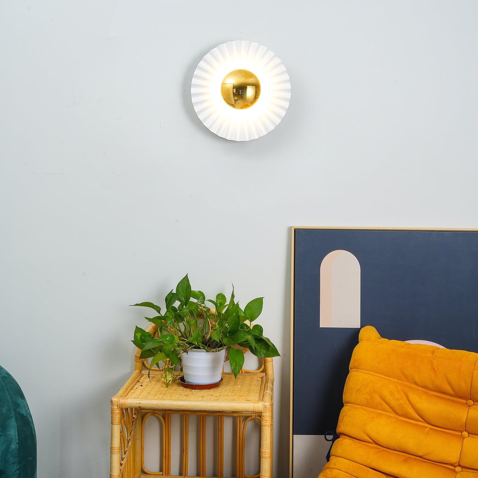 Modern Creative Scallop Wall Lamp M312