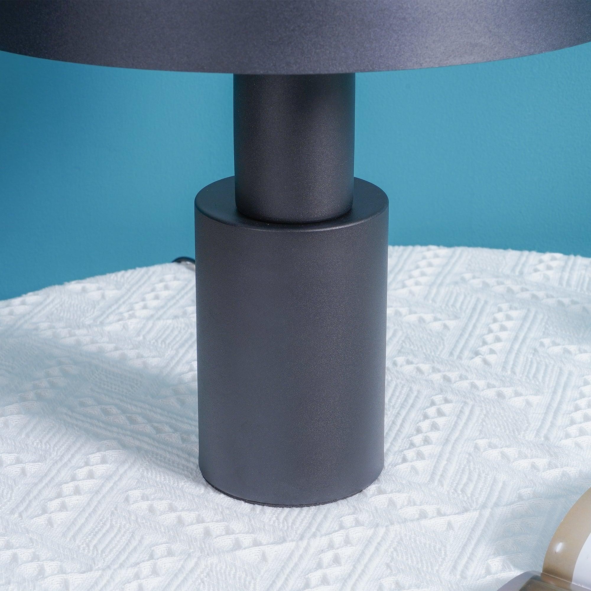 Modern Minimalist Design Crooked Head Table Lamp M340