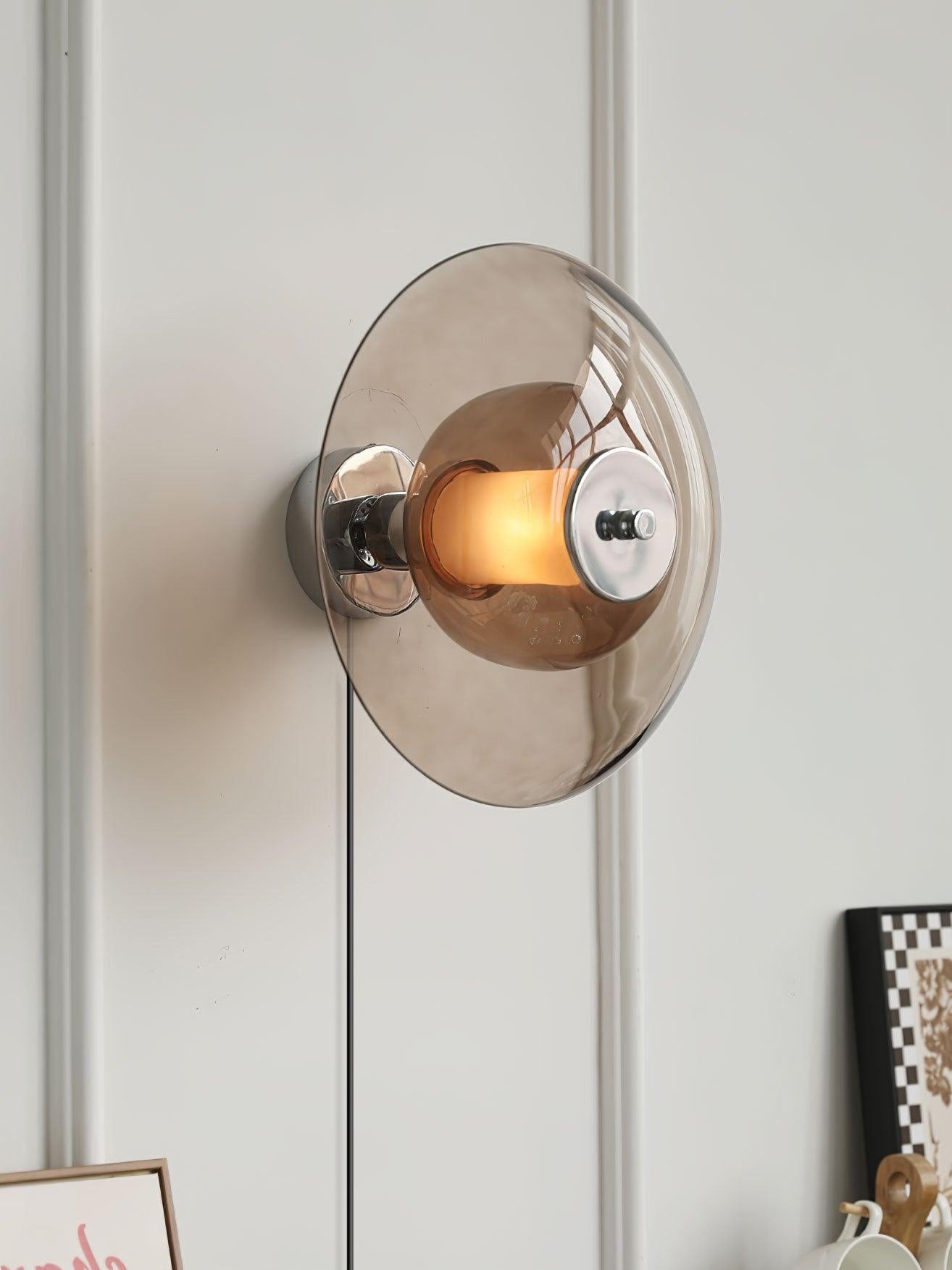 Flying Saucer Plug-in Wall Light M365