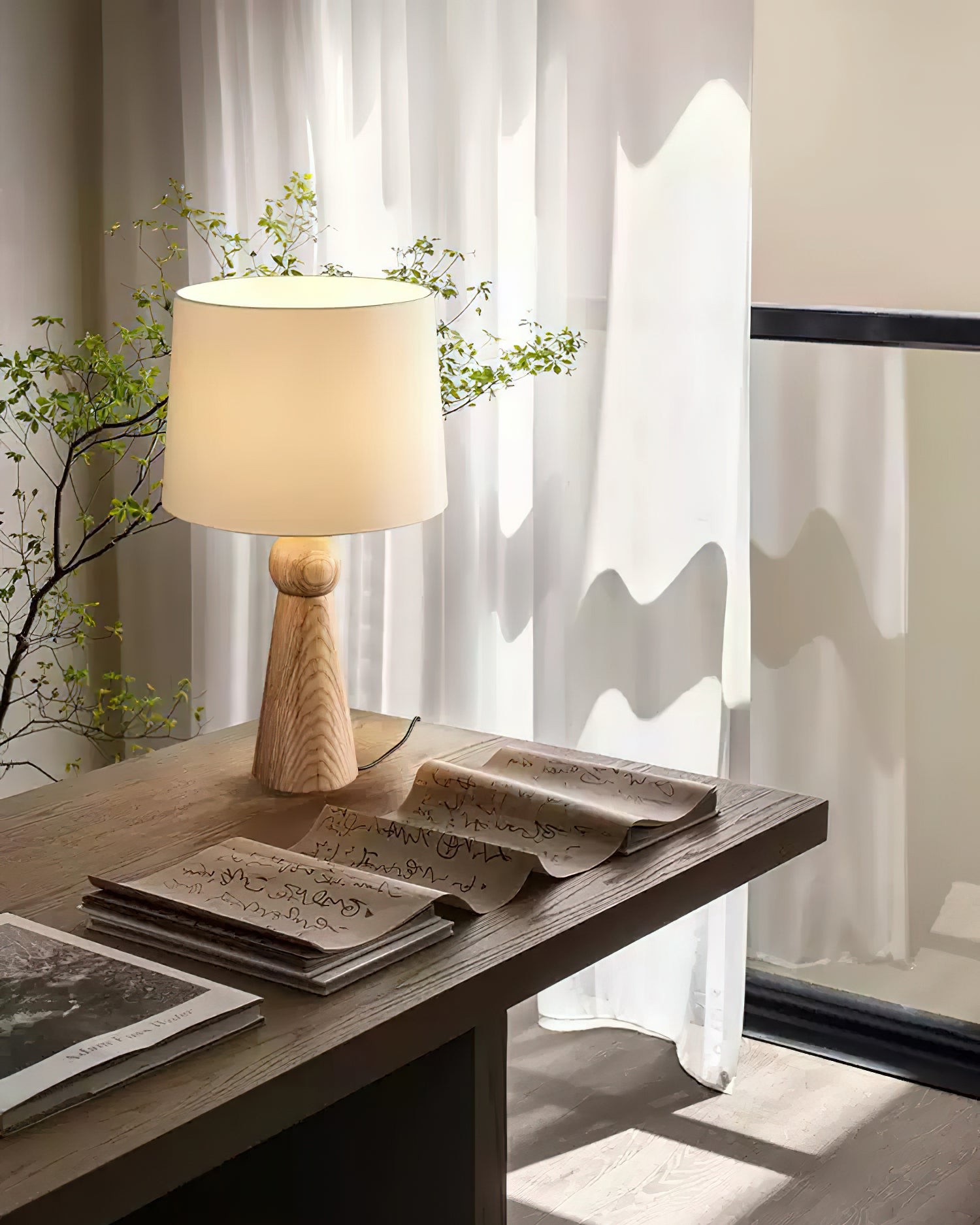 Nordic Retro Solid Wood Fabric Table Lamp M572