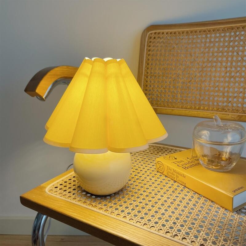 Scandinavian Vintage Table Lamp for Bedroom