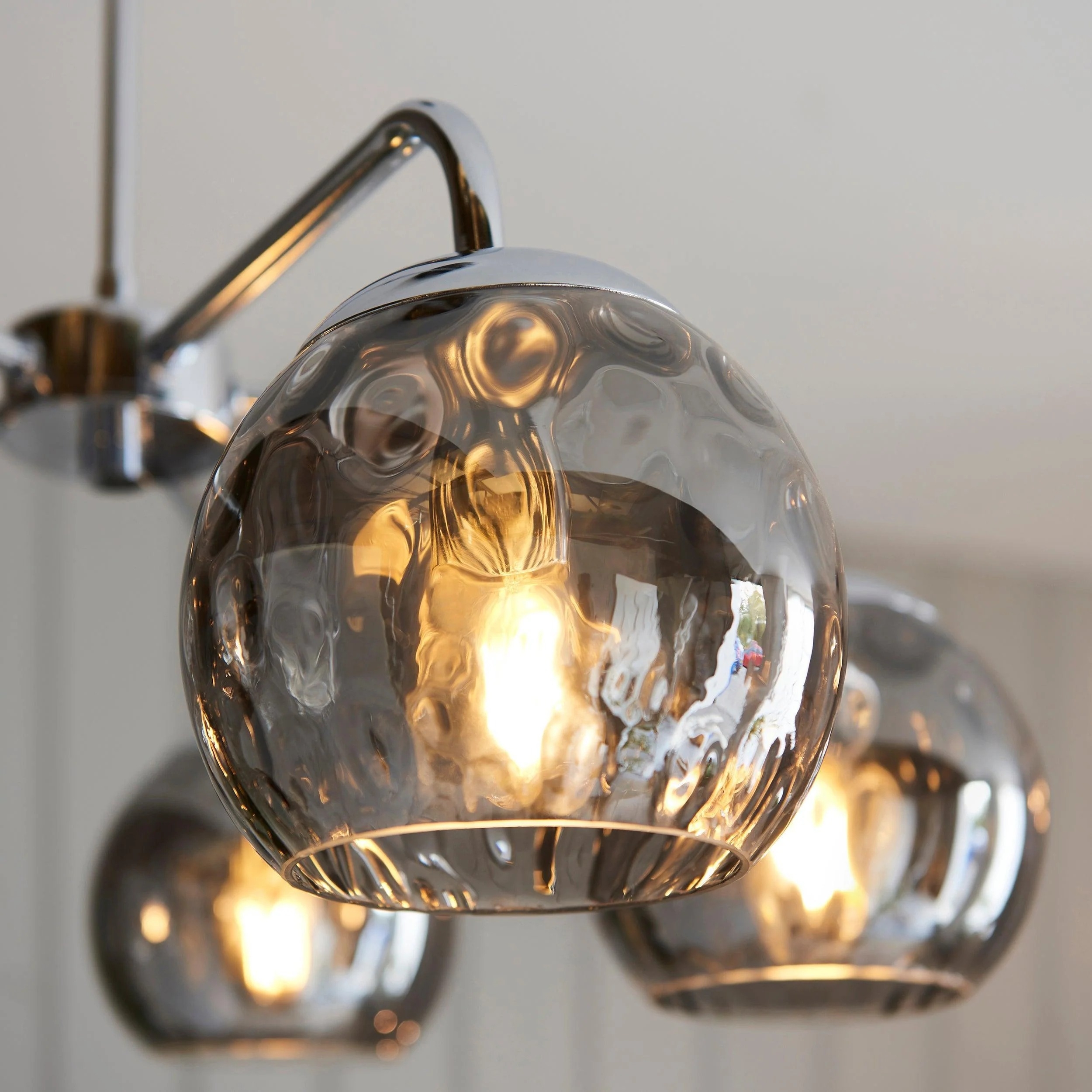 Tracian Glass Mid-Century Modern Globe Pendant Light for Dining Room T845