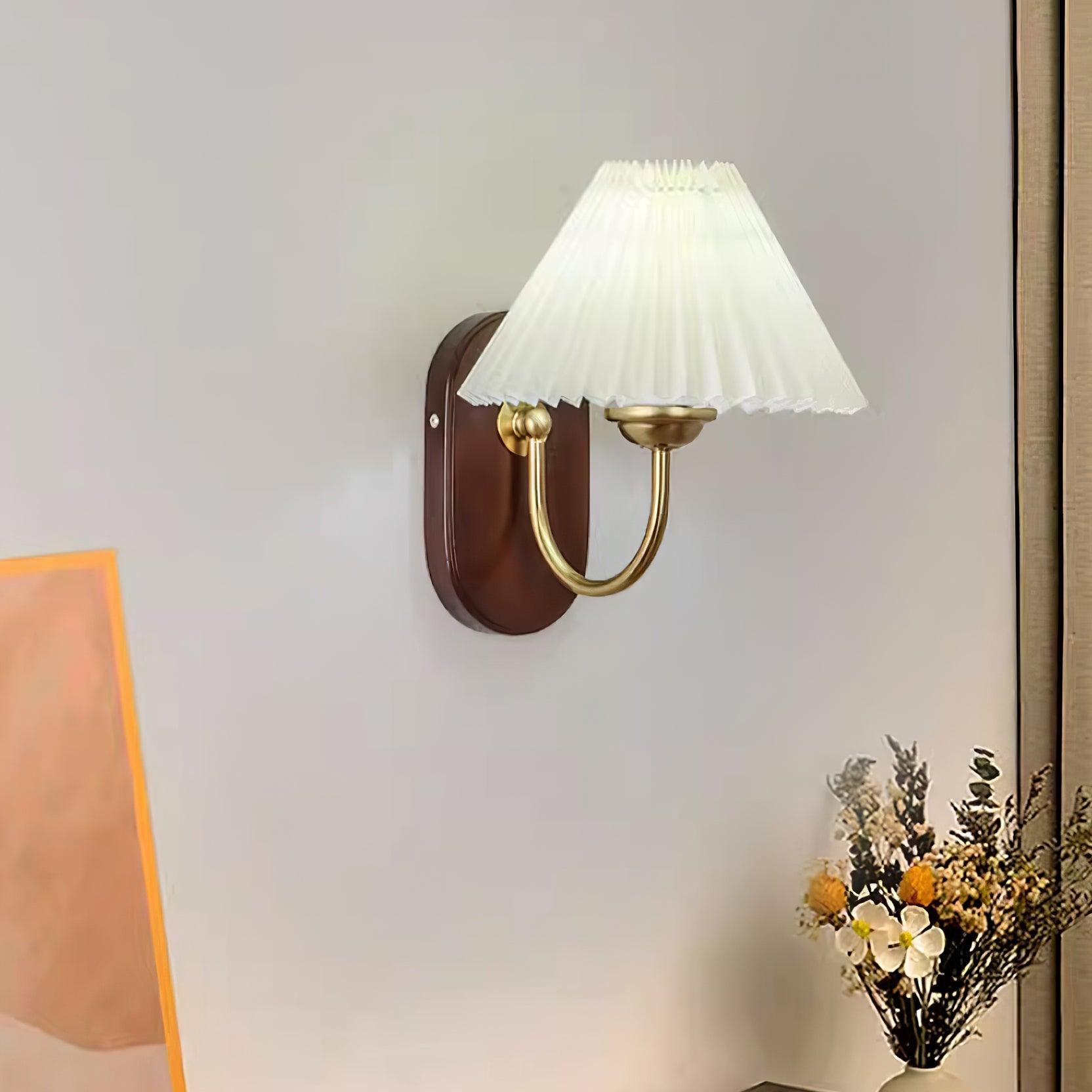 Modern Fashion Wall Lamp for Bedroom M49