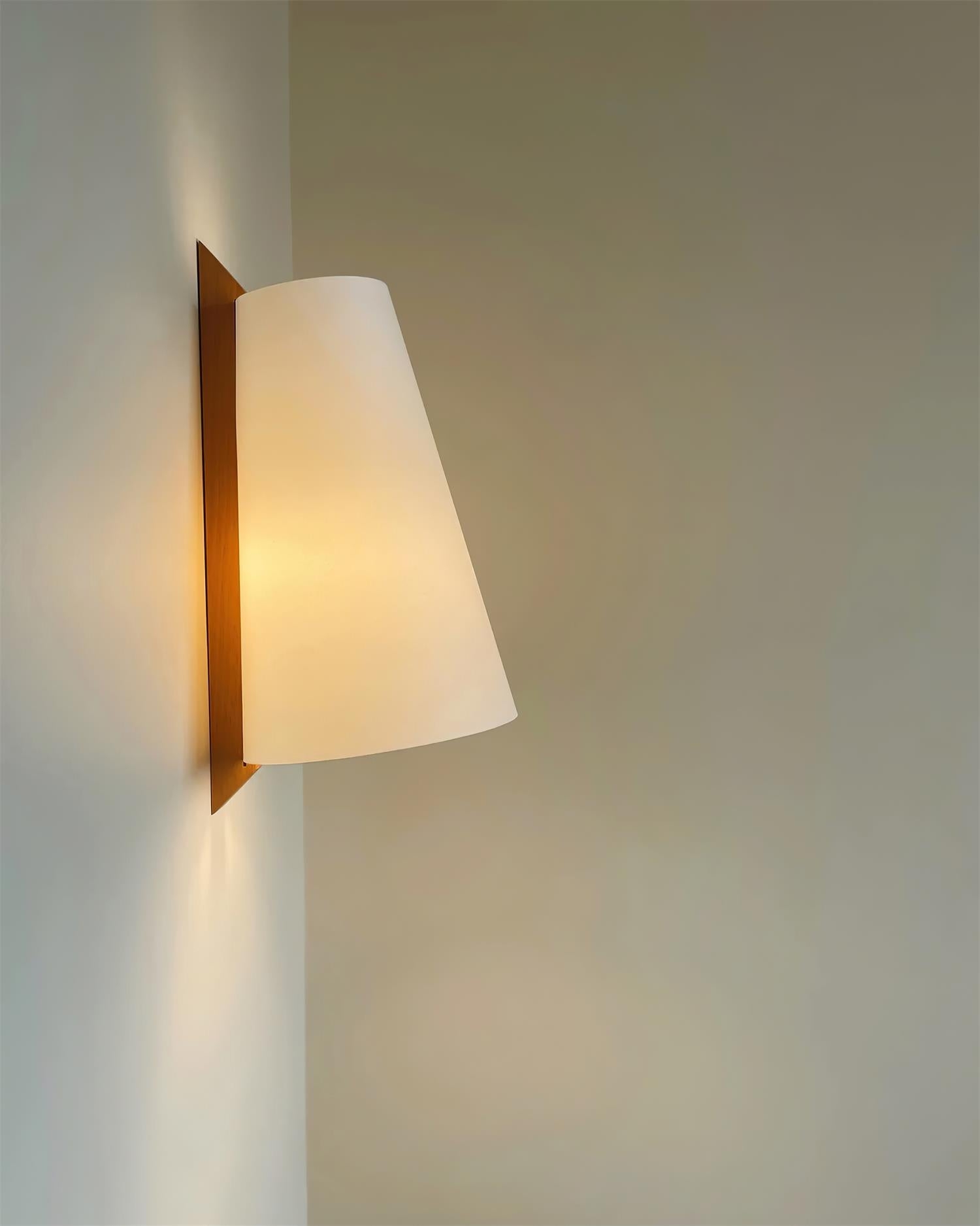 Trianora Wall Lamp T1383
