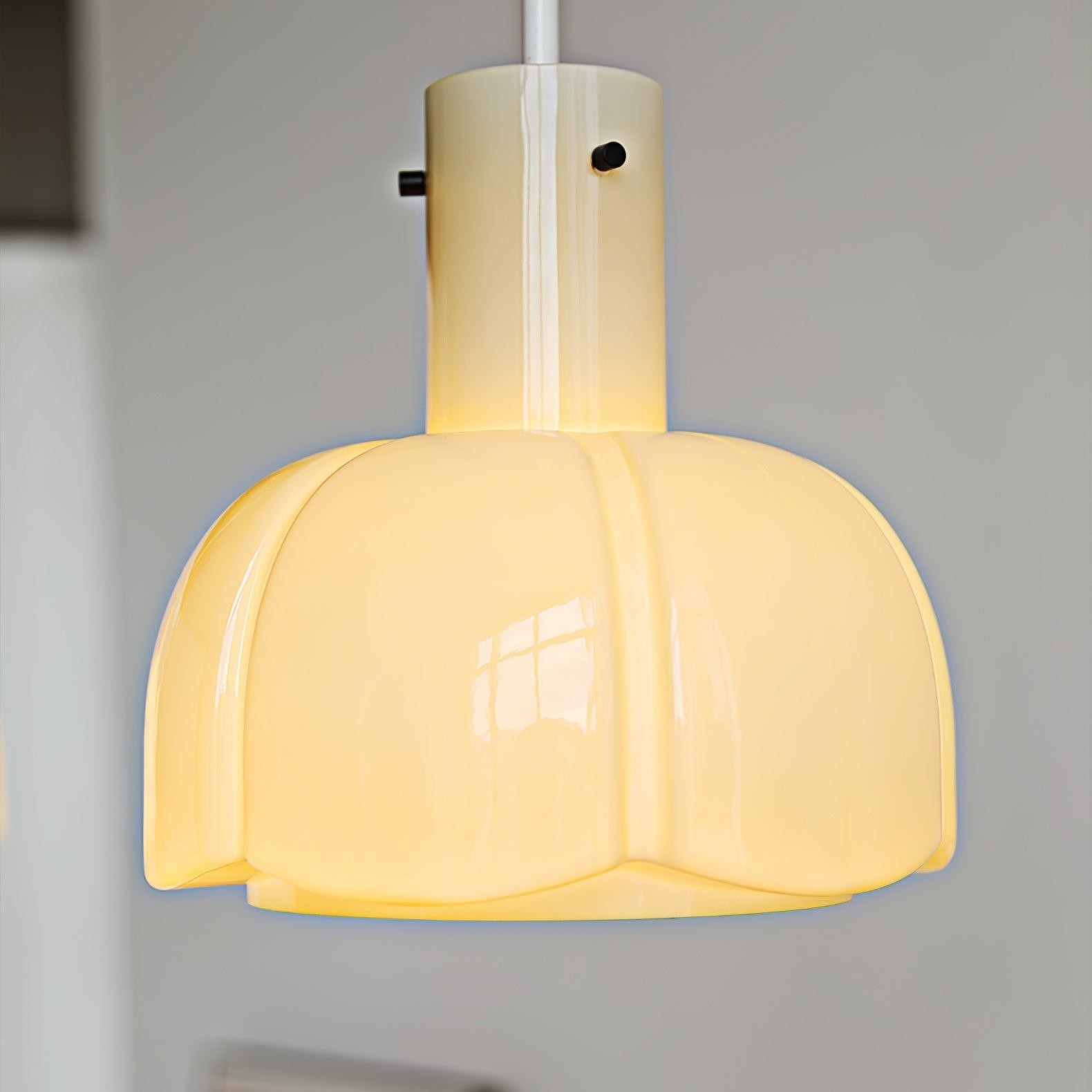 Medieval Style Glass Bud Pendant Lamp M352