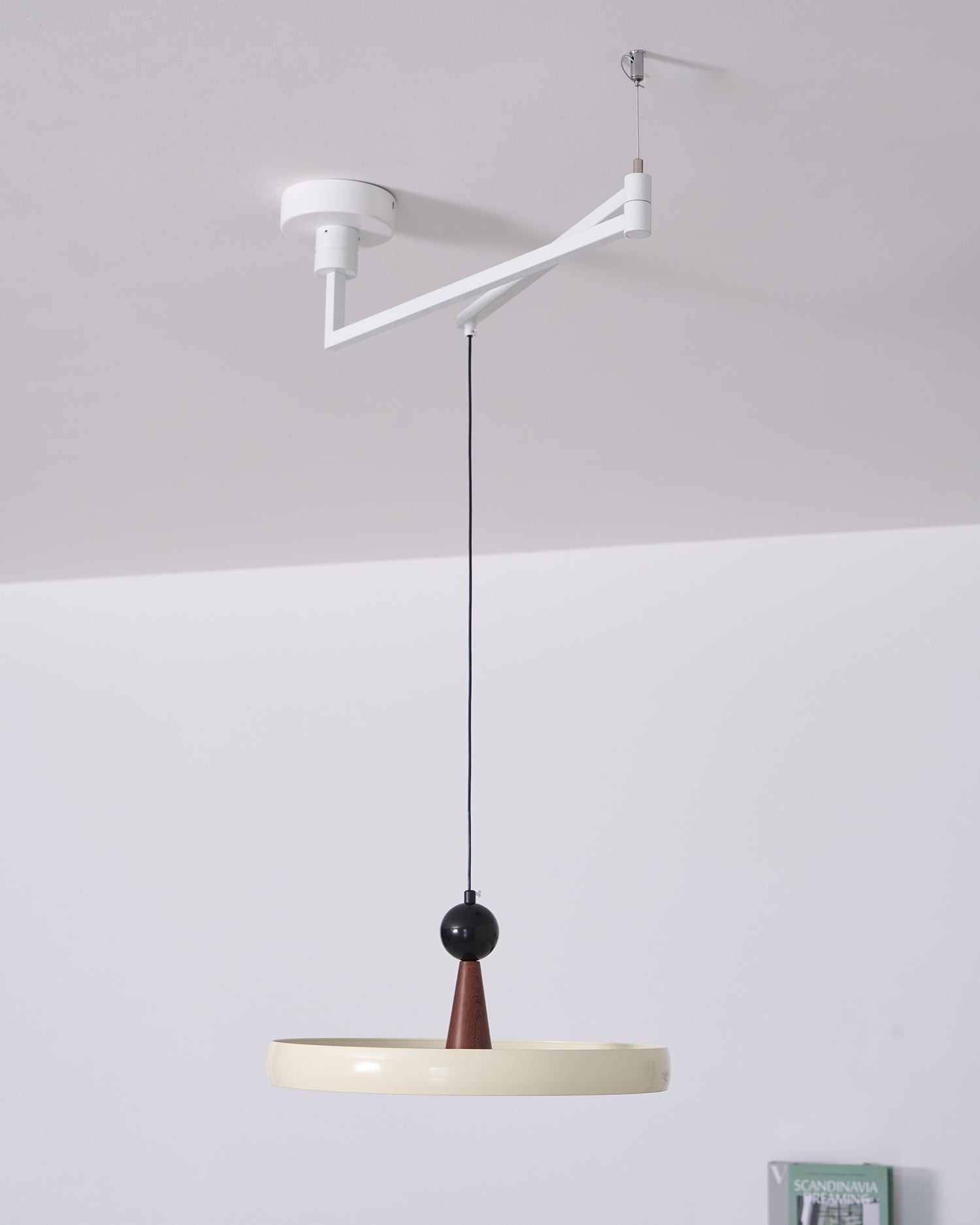 UFO Swing Arm Pendant Light P037