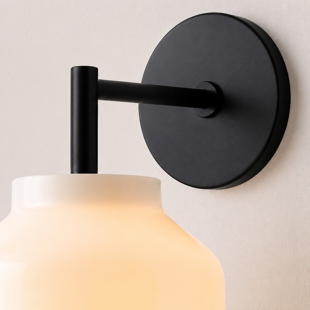 Hanton Minimalist Cylindrical Wall Sconce - Modern Lighting for Vanity T173