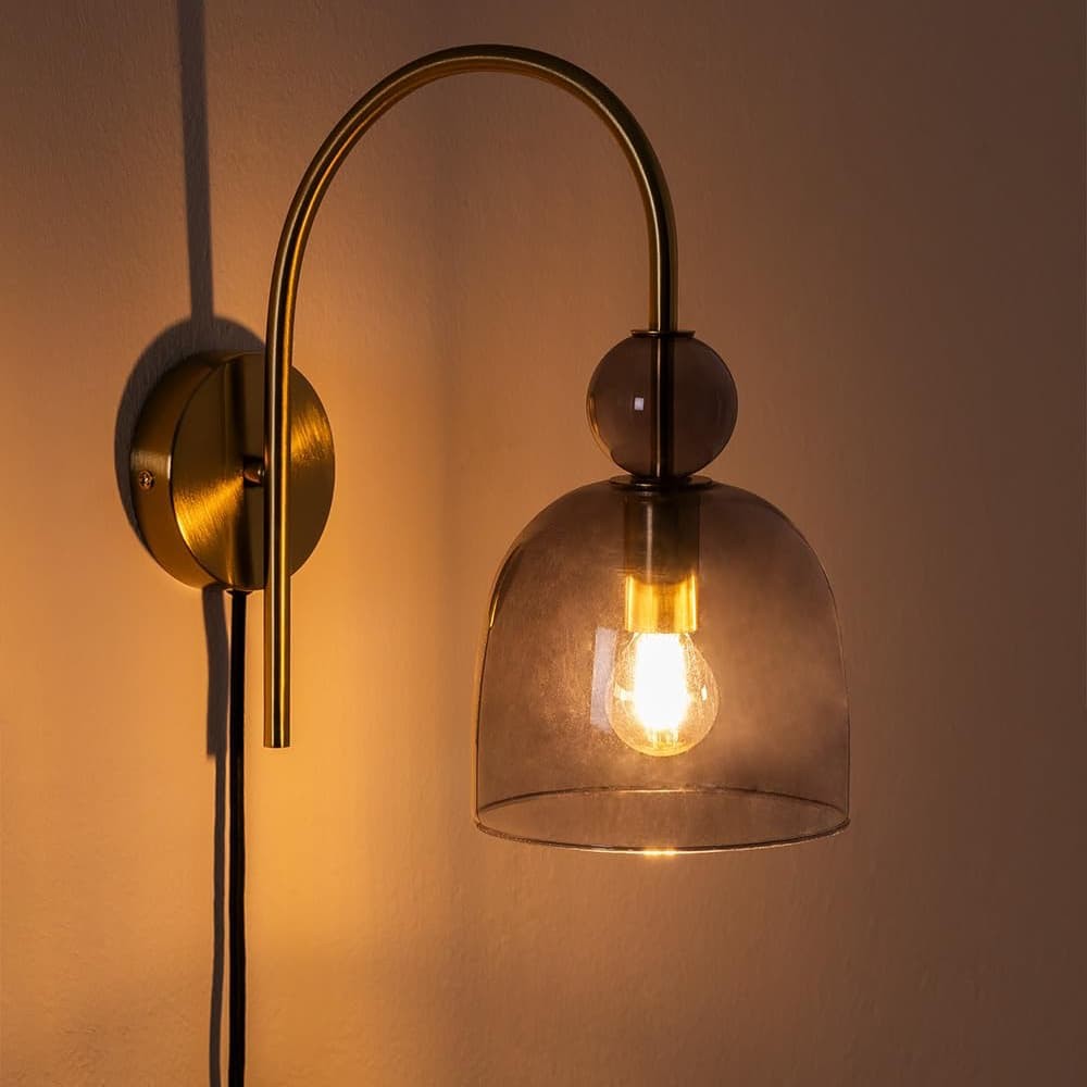 Contemporary Glass Lamp – Soft Glow for Modern Interiors S243