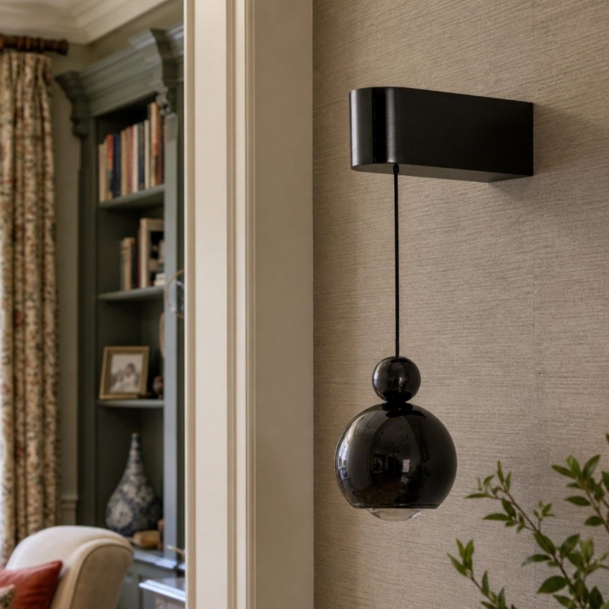 Glintap Modern Adjustable Wall Lamp with Touch Control - Minimalist Metal Acrylic Wall Sconce for Living Room T2233