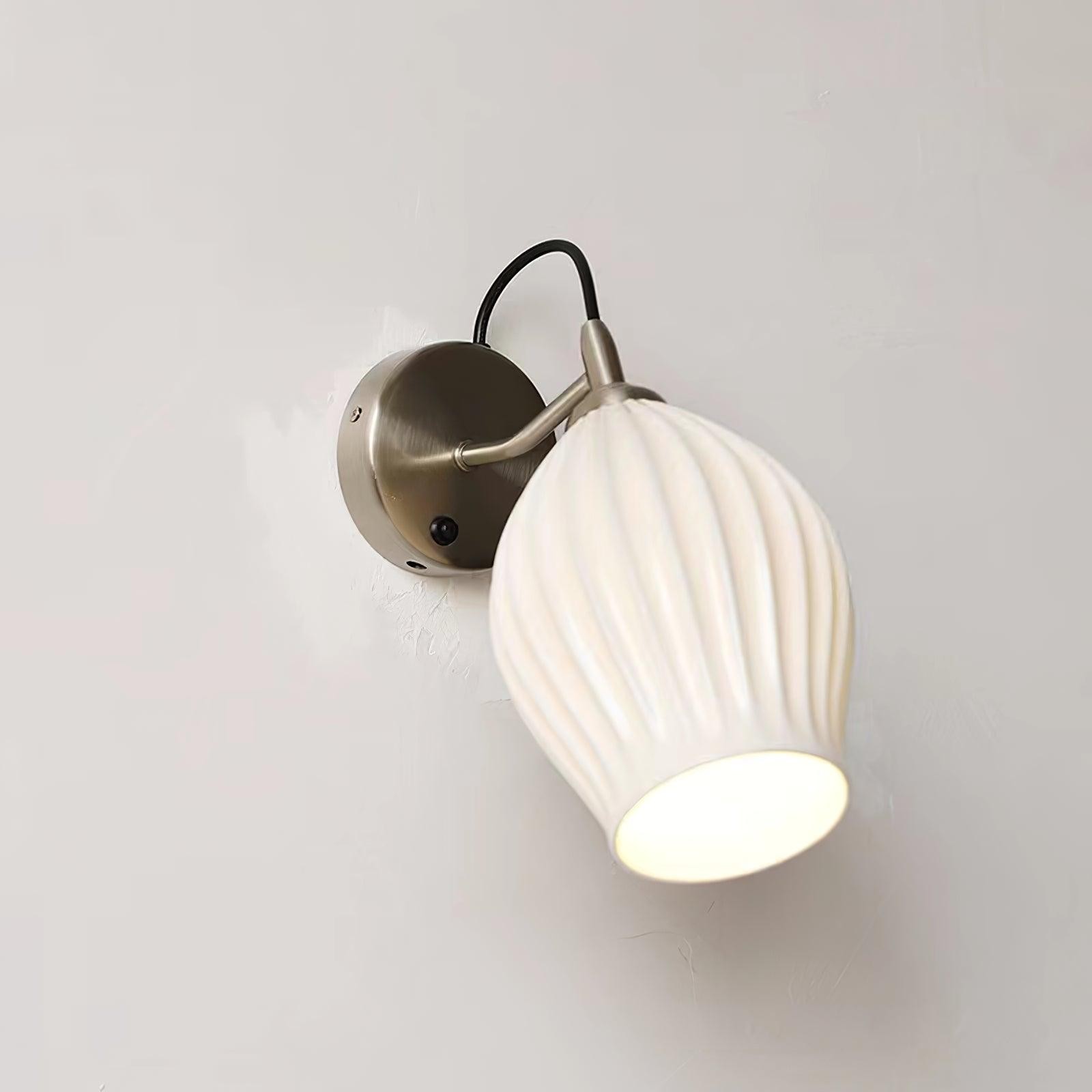 Cream Style Ceramic Ribbed Wall lamp M564