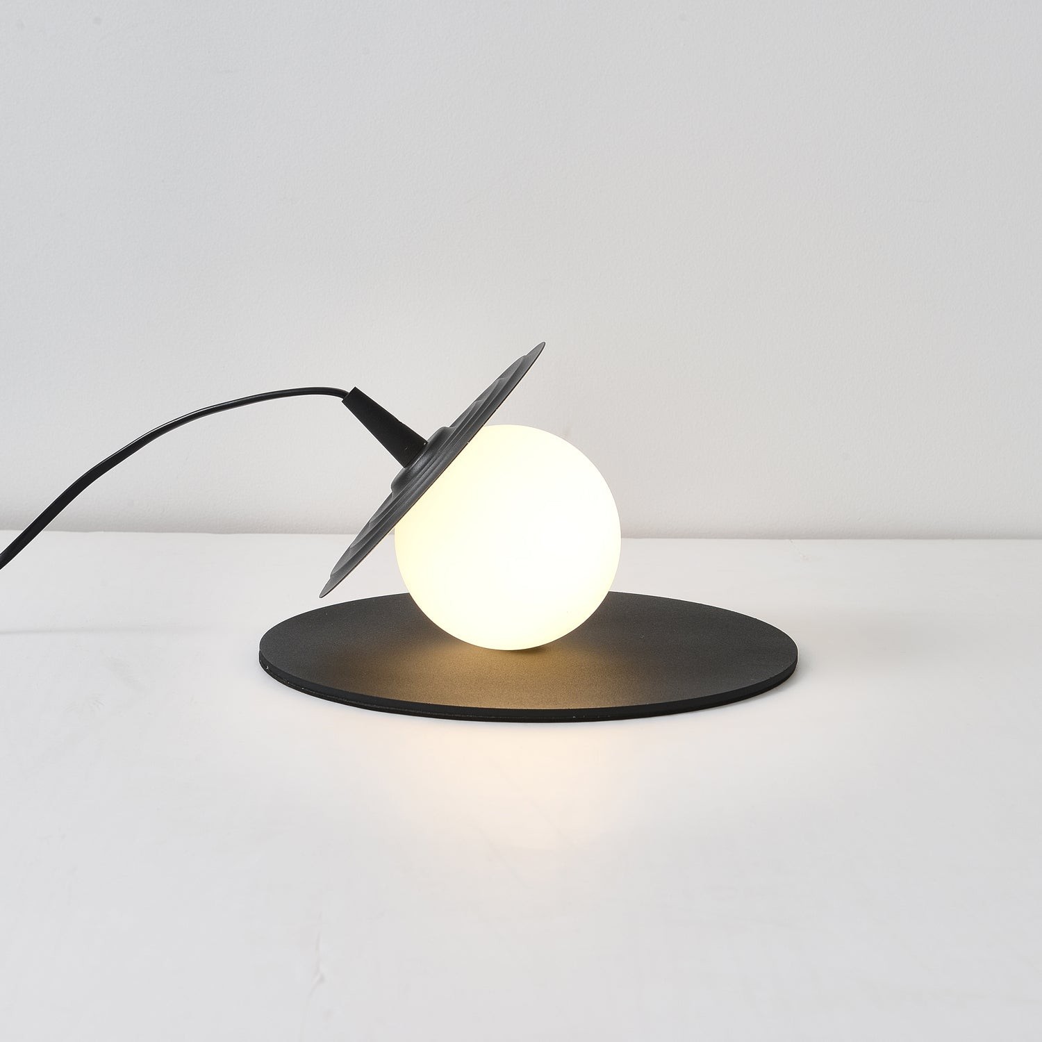 Modern Classic Record Table Lamp G39