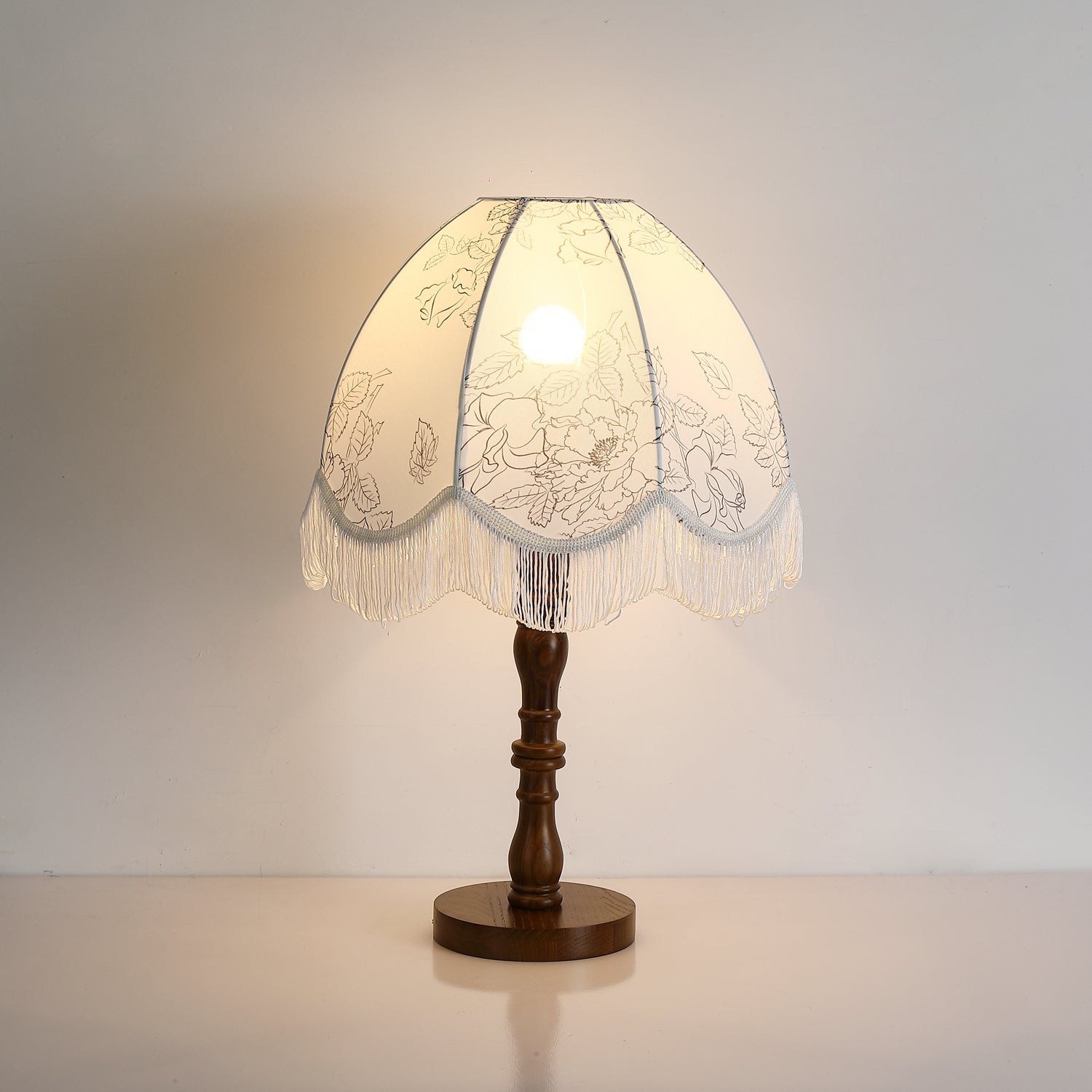 Luxury Printed Tassel Table Lamp M425