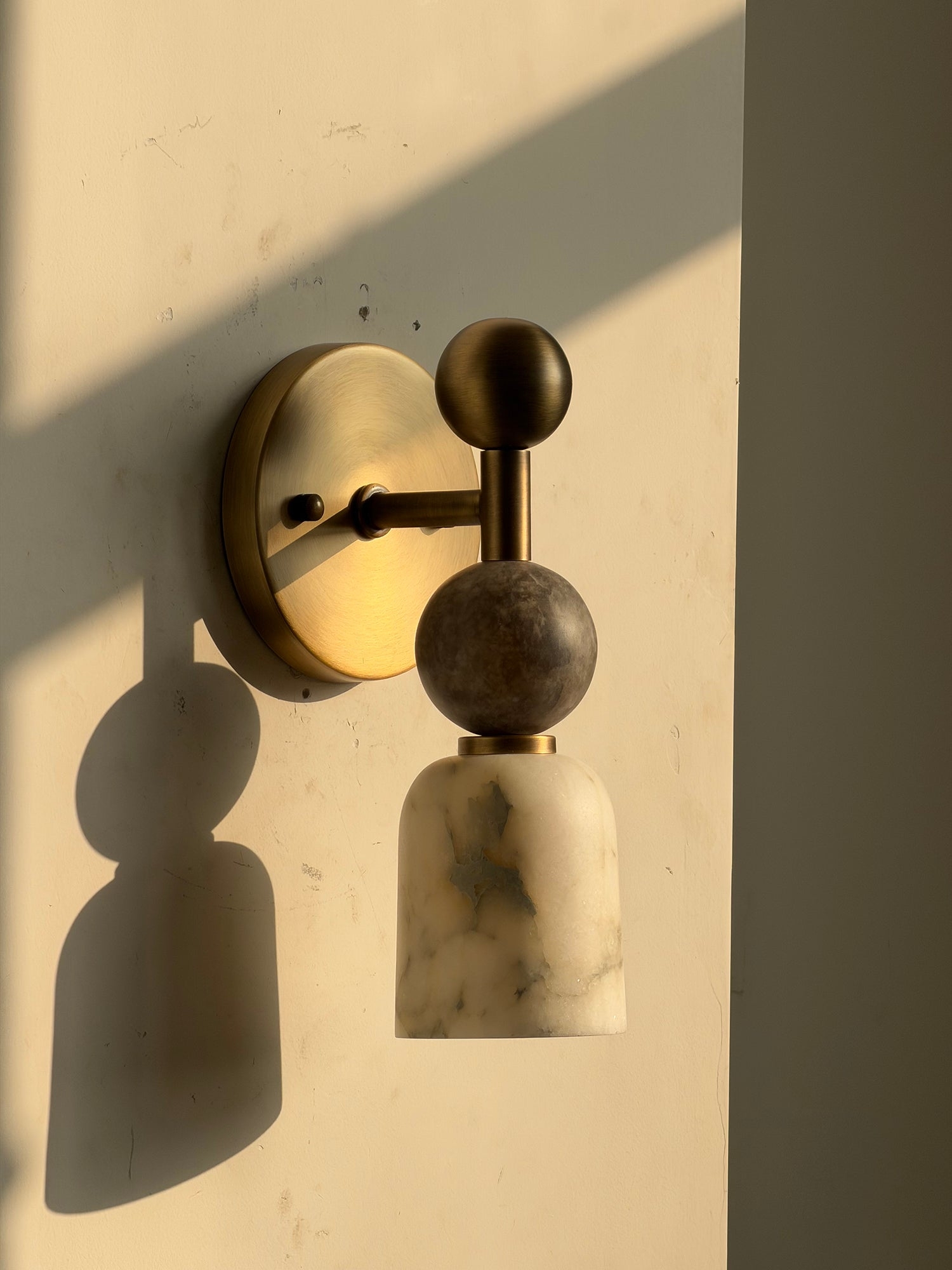 Flume Alabaster Wall Lamp T1989